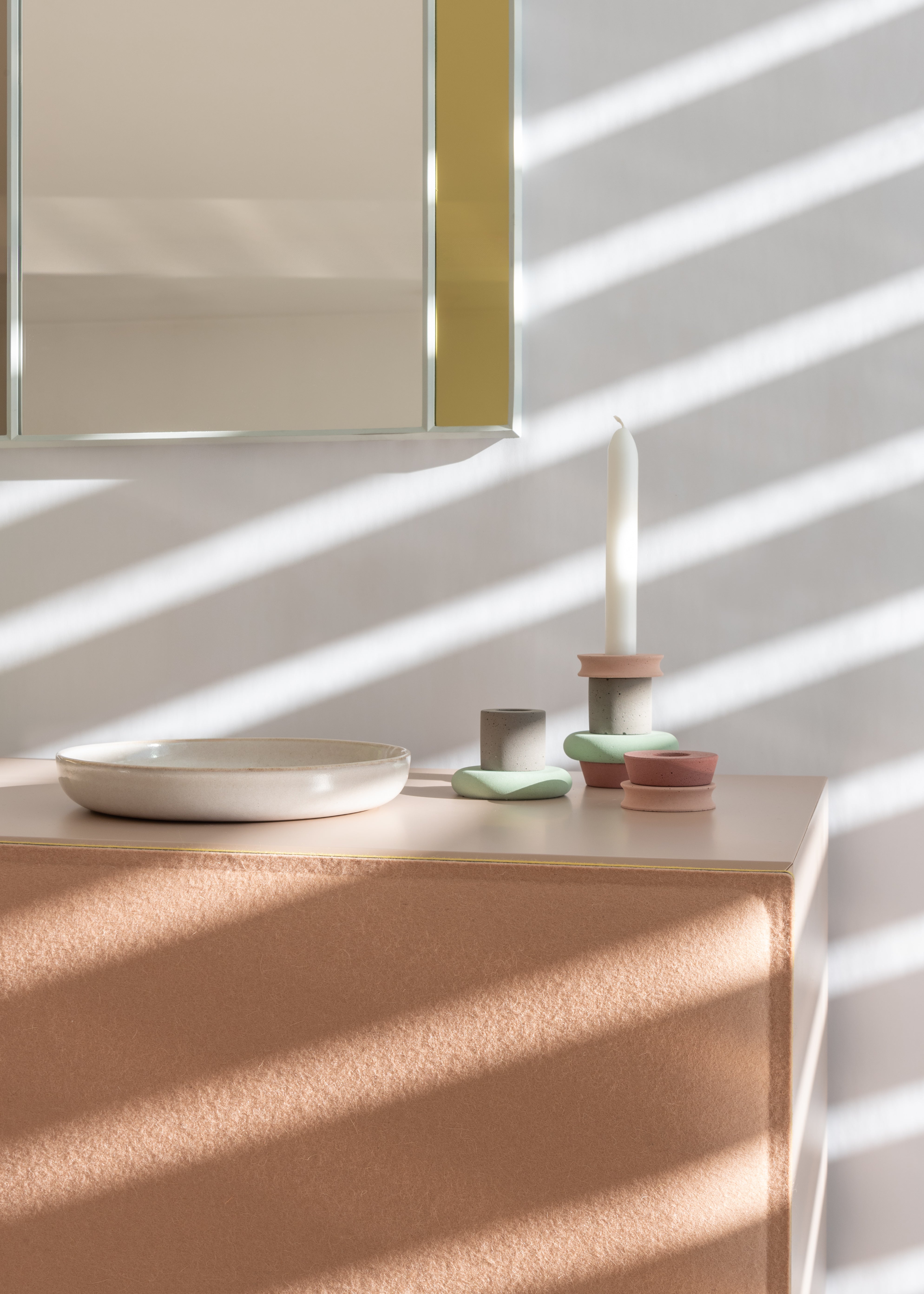 TACITO cabinet beige felt