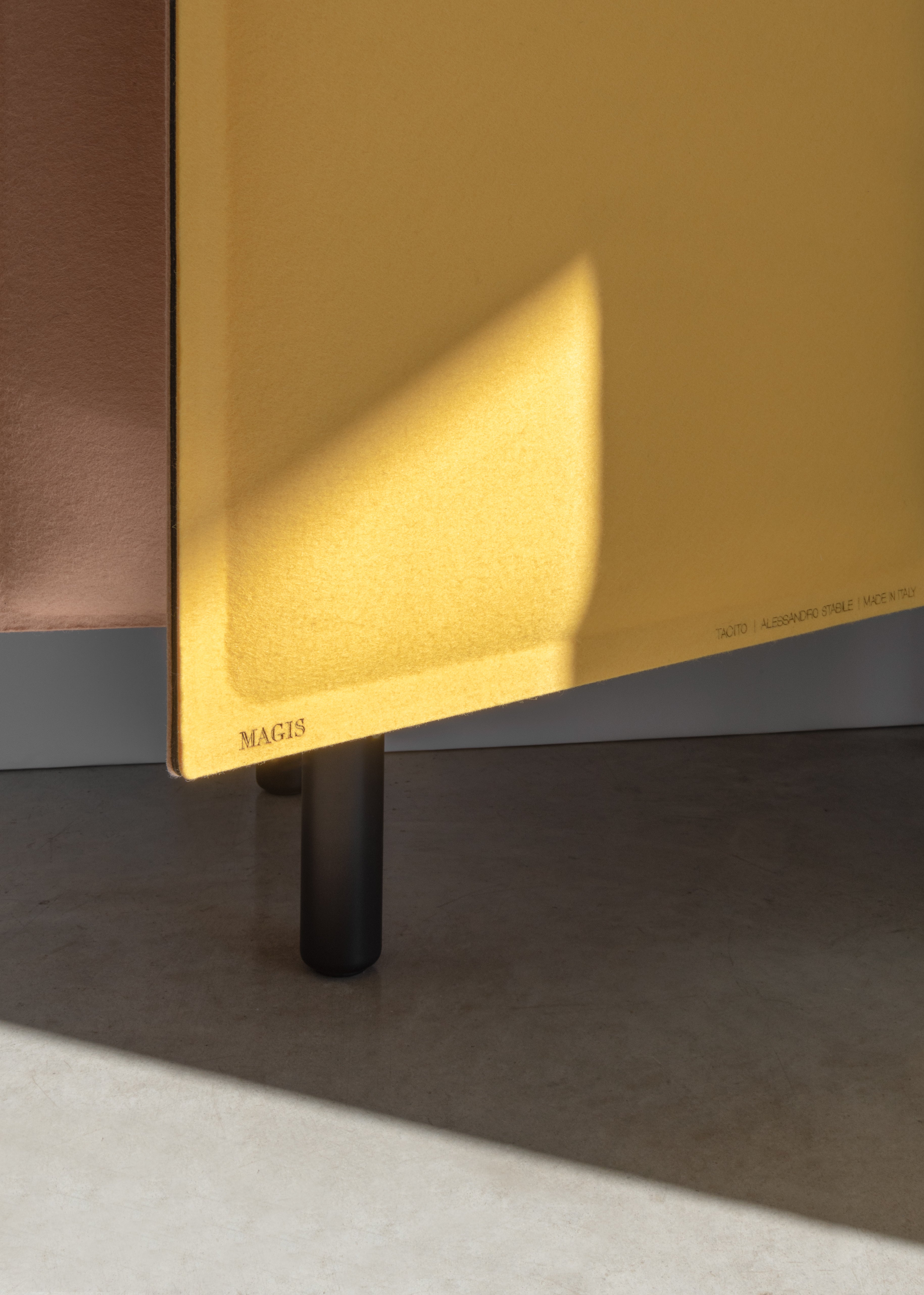 TACITO cabinet beige felt