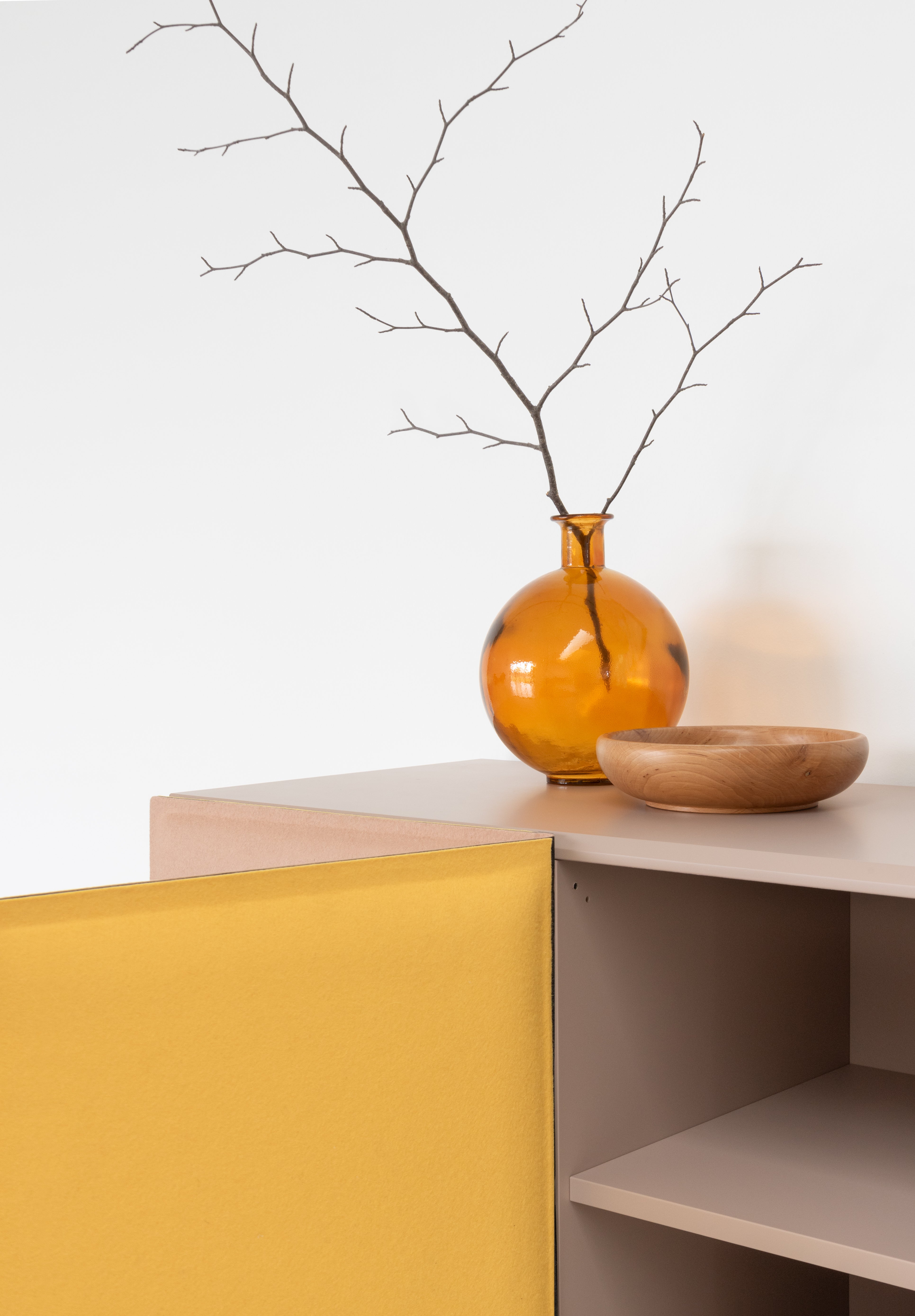 TACITO cabinet beige felt