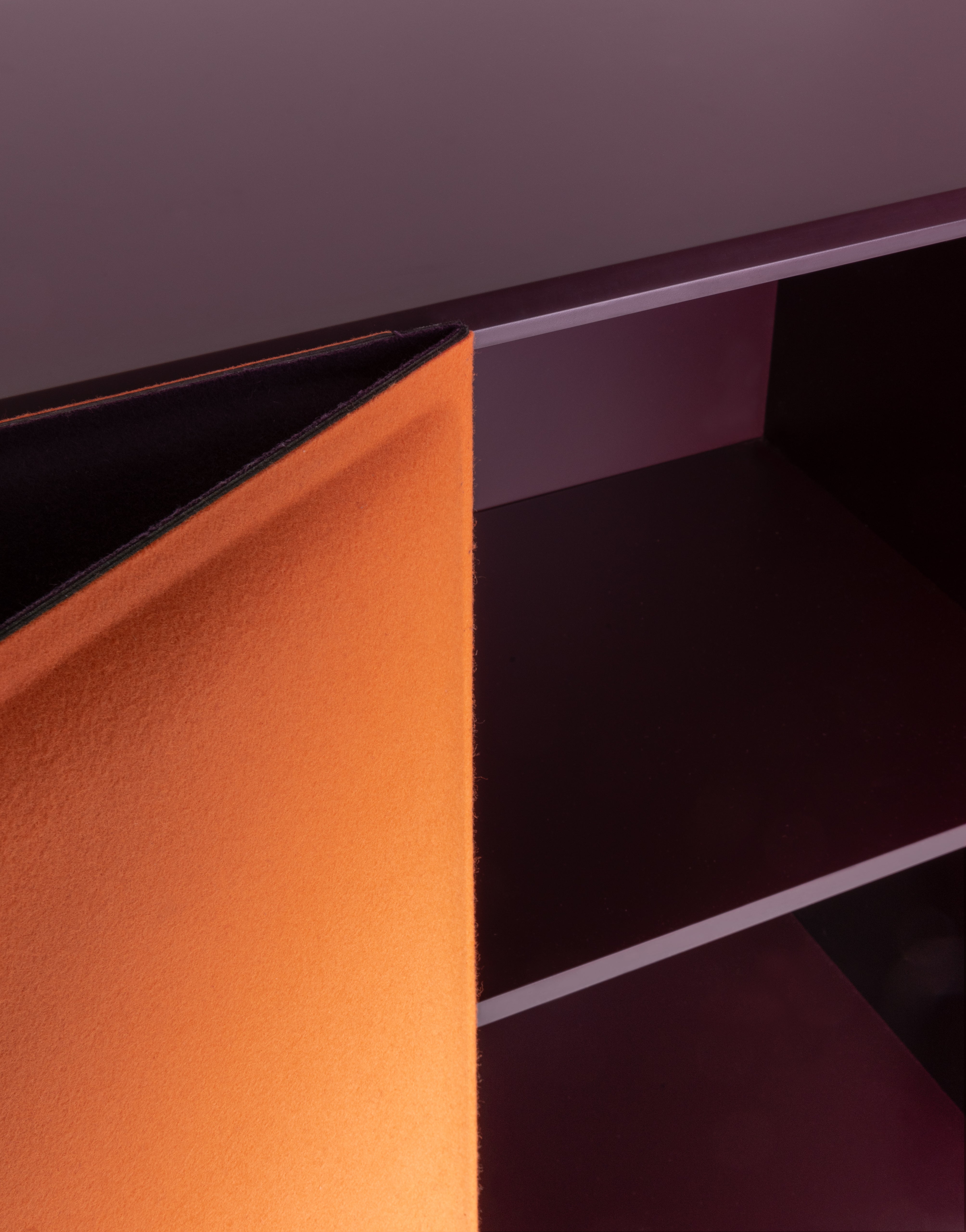 TACITO cabinet purple felt