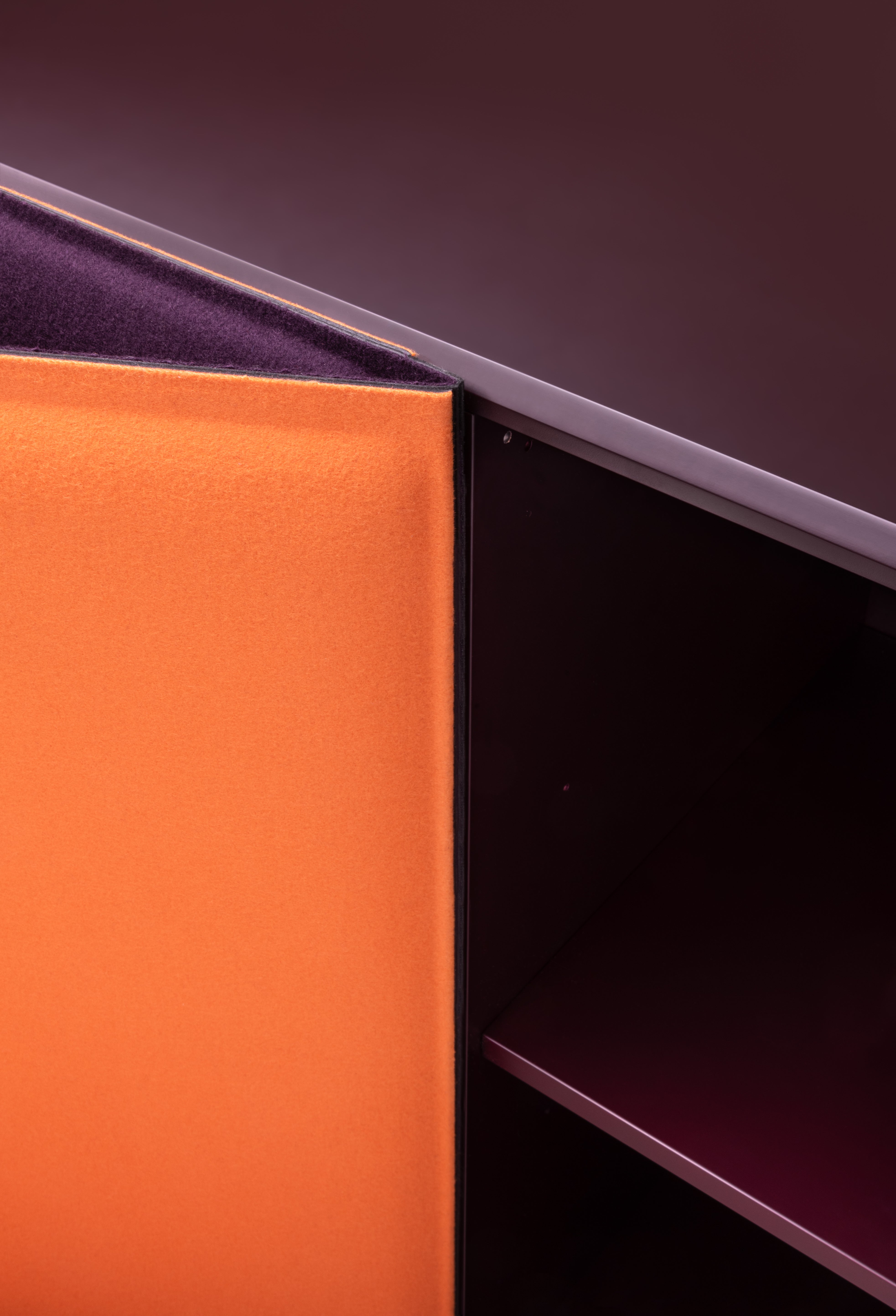 TACITO cabinet purple felt