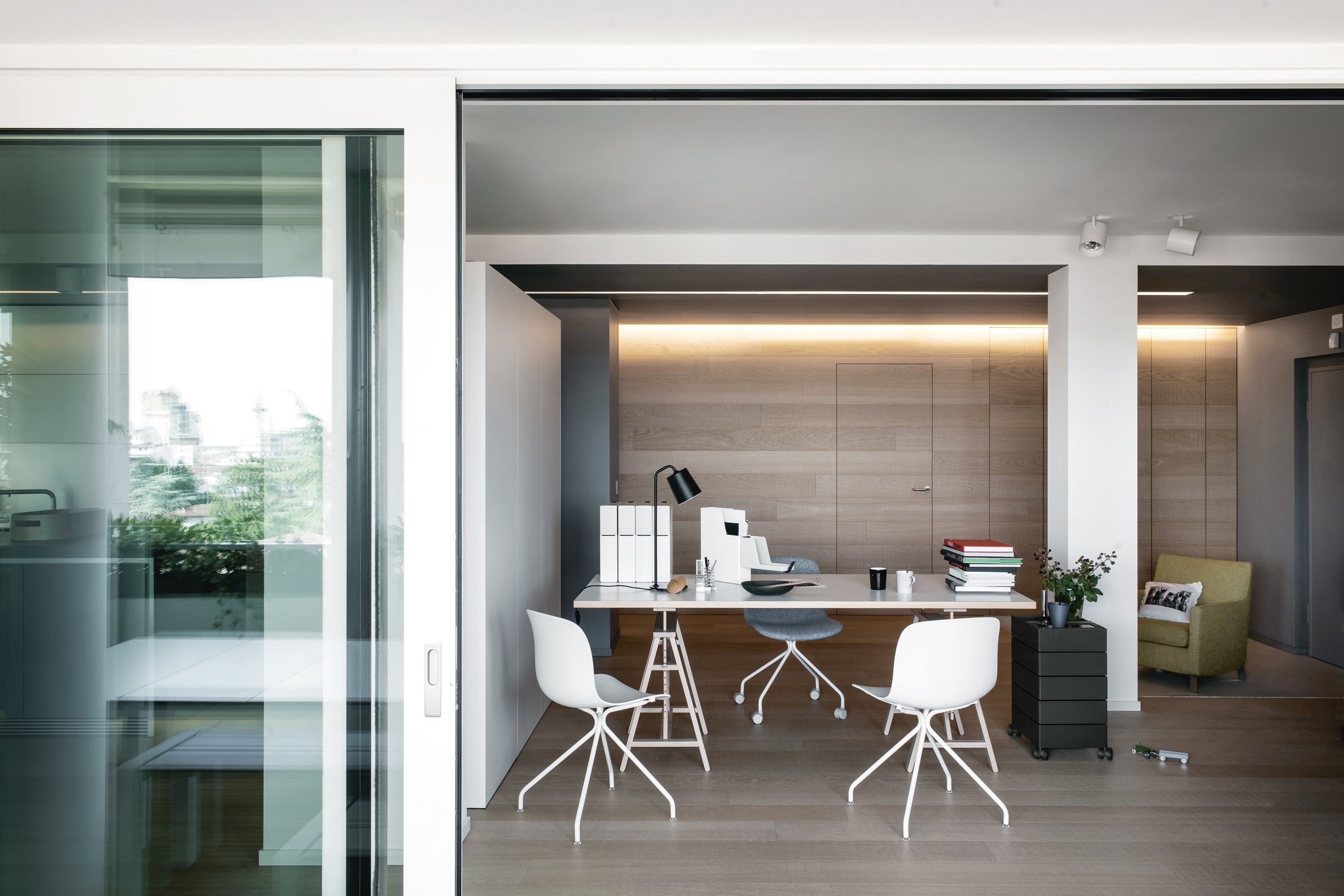 TROY orange office chair