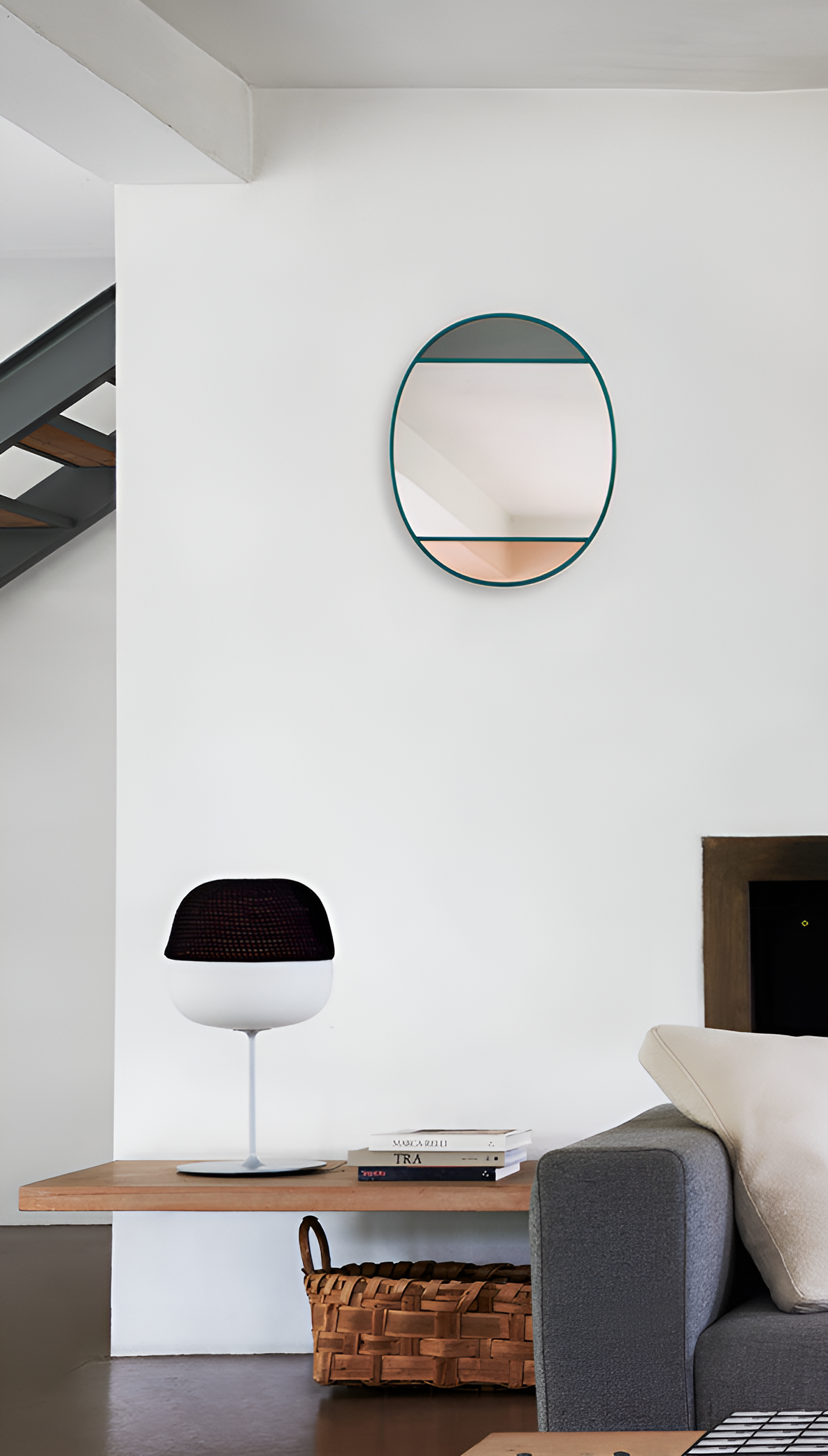 Oval mirror VITRAIL green frame