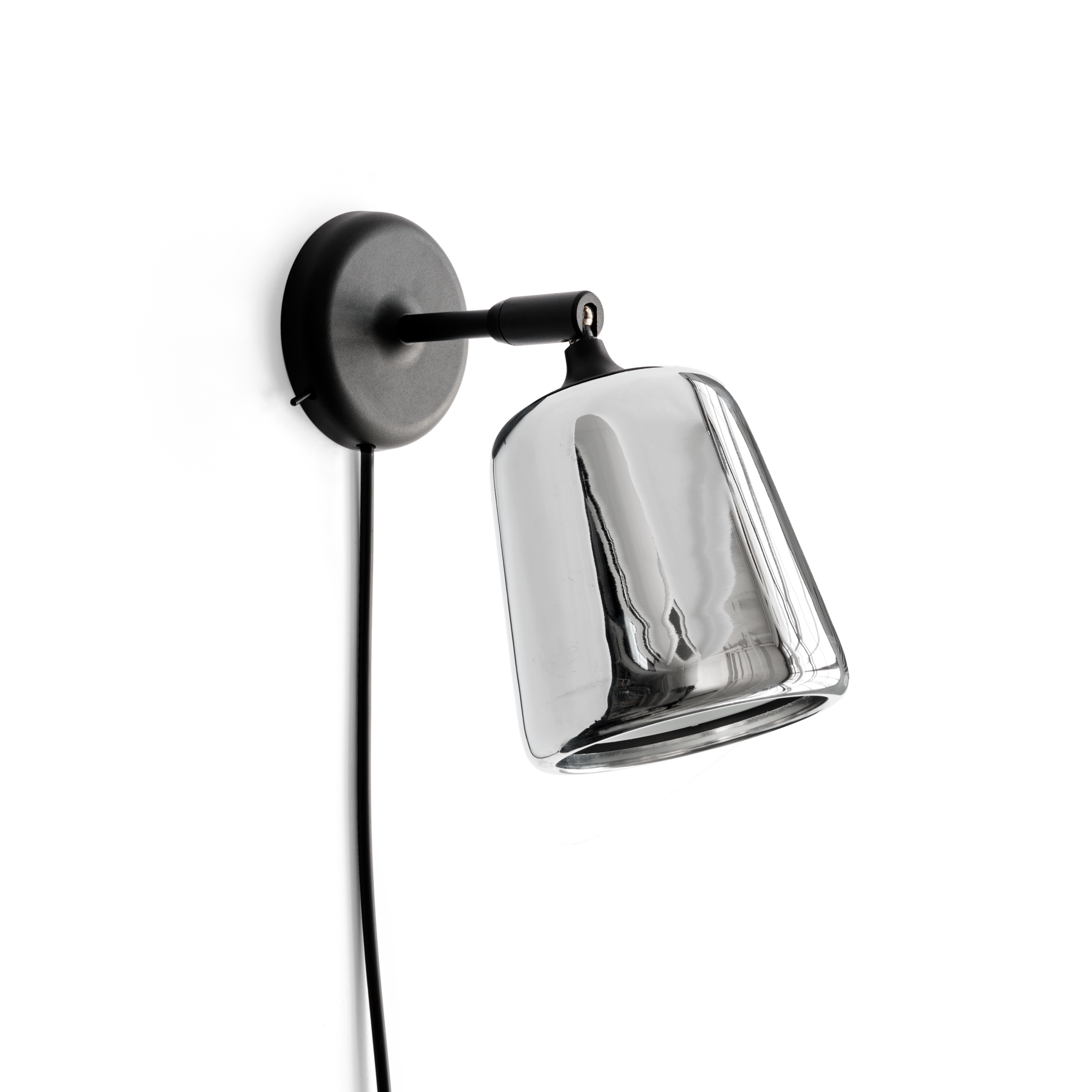 Nástěnná lampa MATERIÁL ocelový