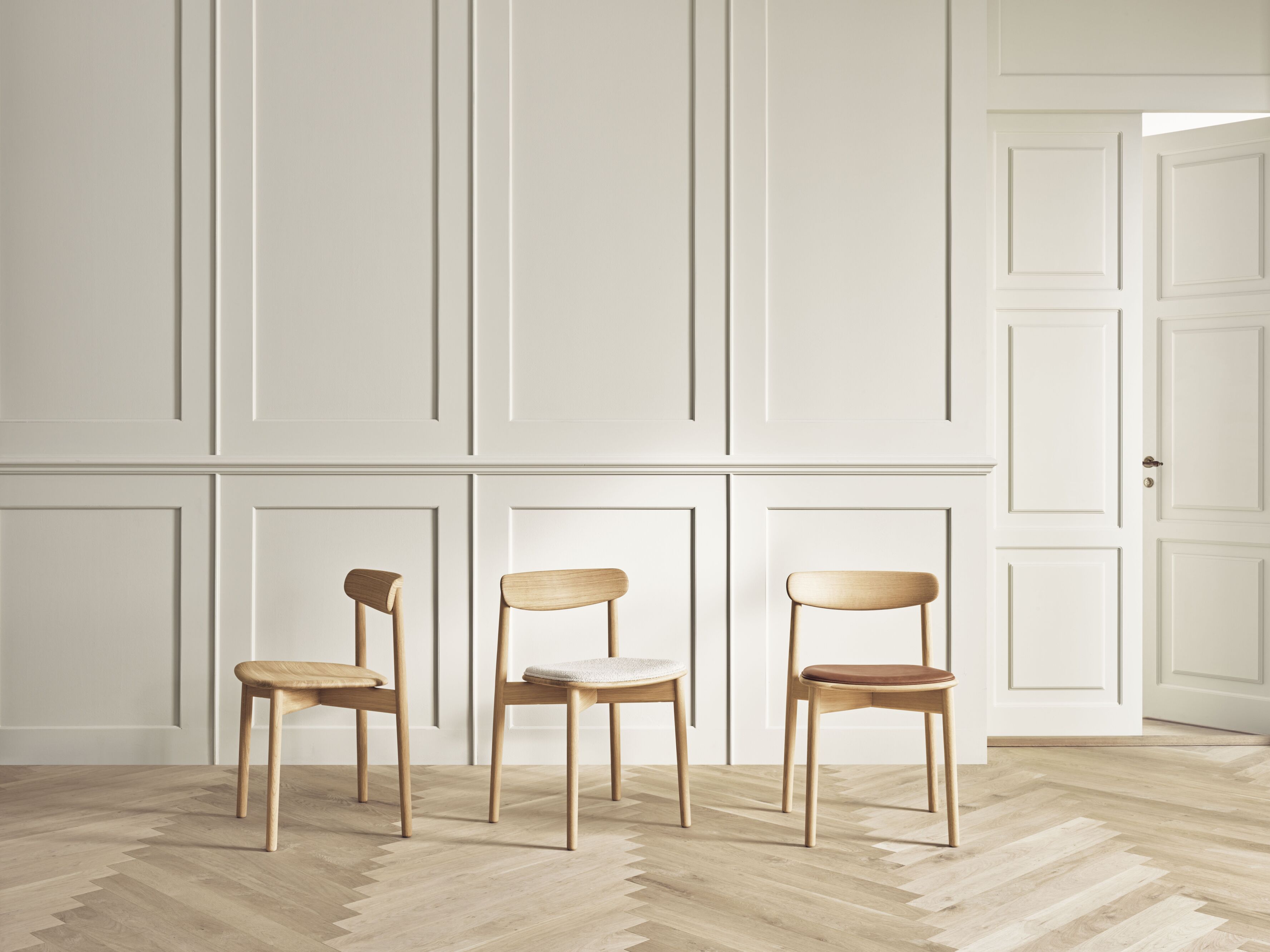 Židle MERGE bělené dubové dřevo