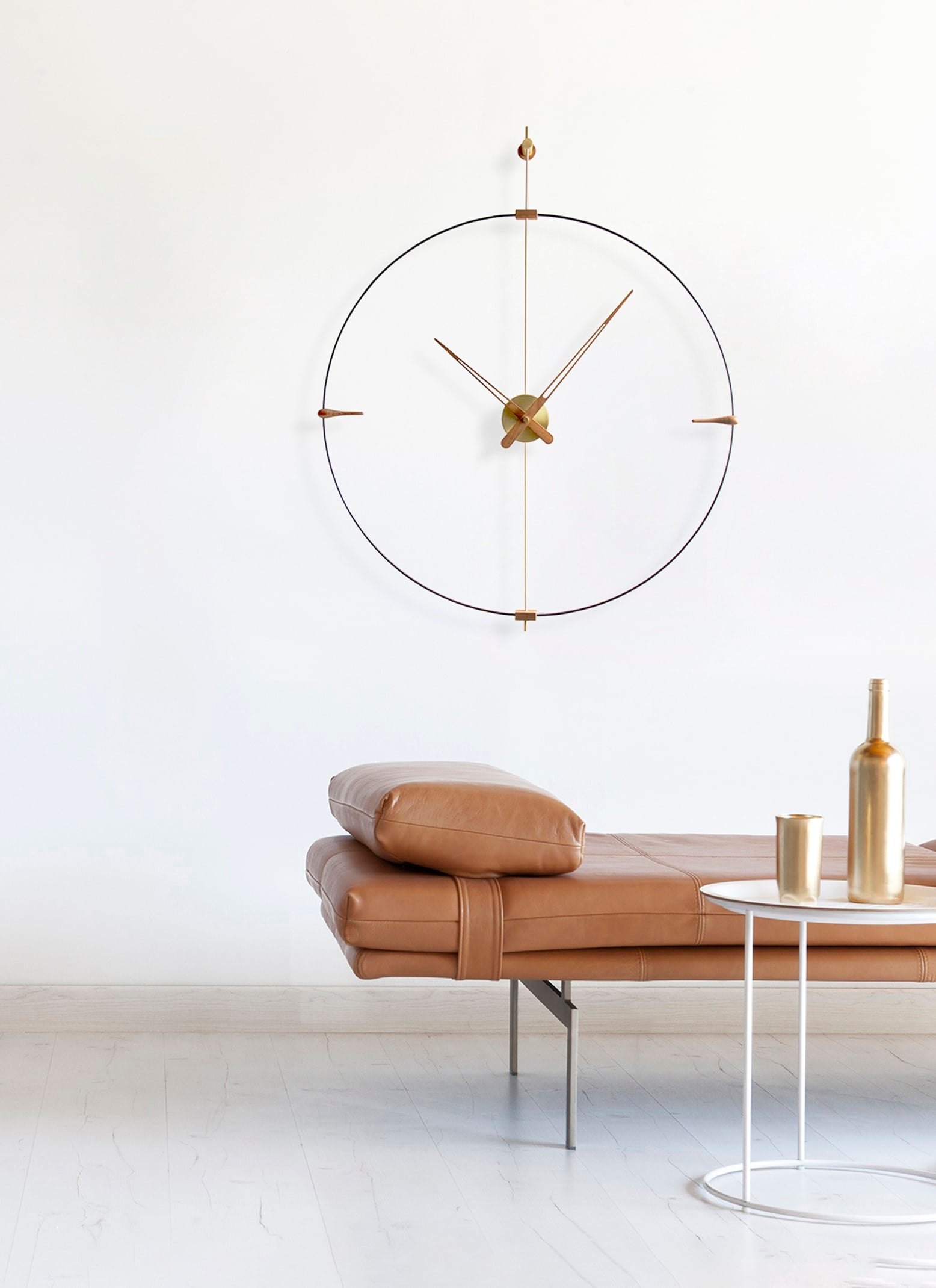 Nástěnné hodiny MINI BILBAO zlaté s černou