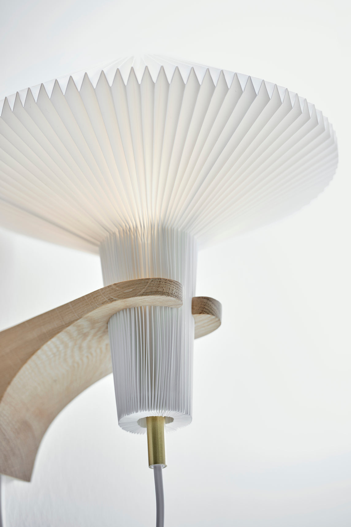 Wall Lamp MODEL 204 MUSHROOM white with dark oak base