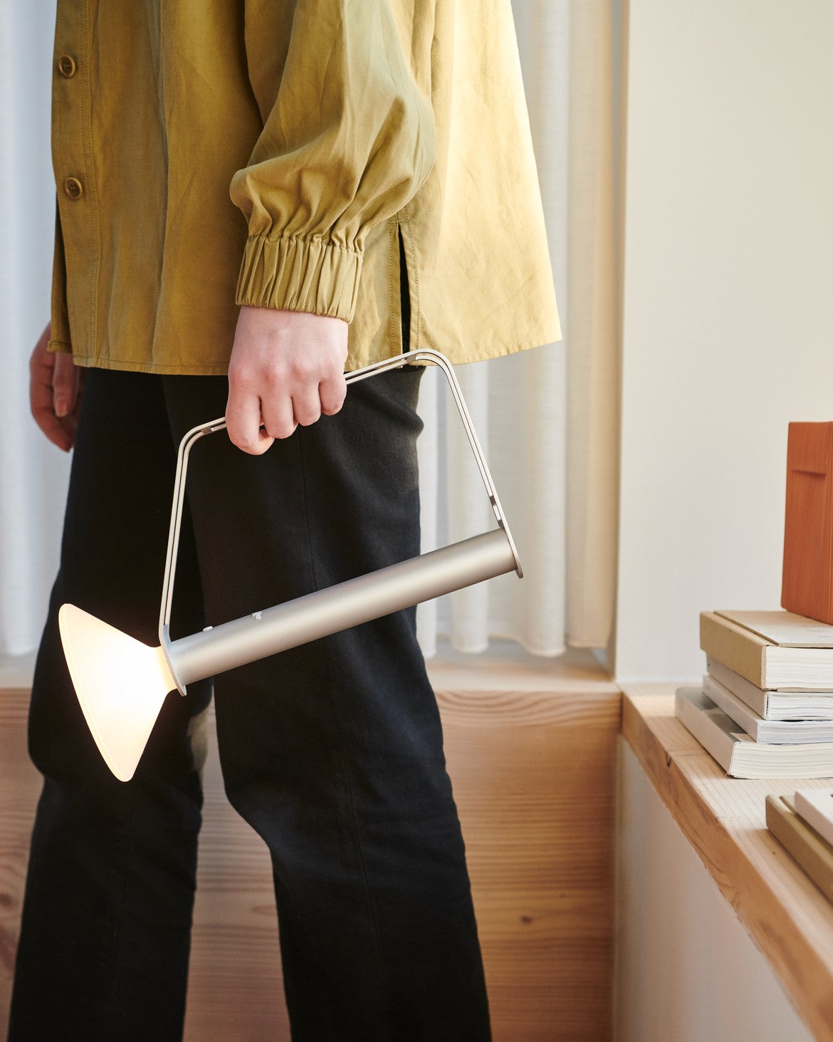 Přenosná venkovní lampa PITON stříbrná