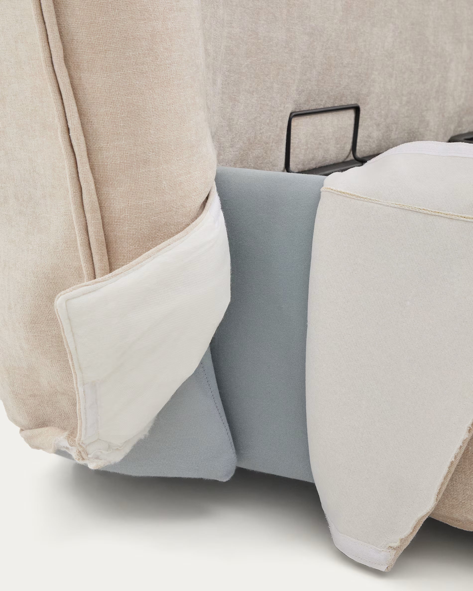 Postel s úložným prostorem ARVIAN béžový šenil