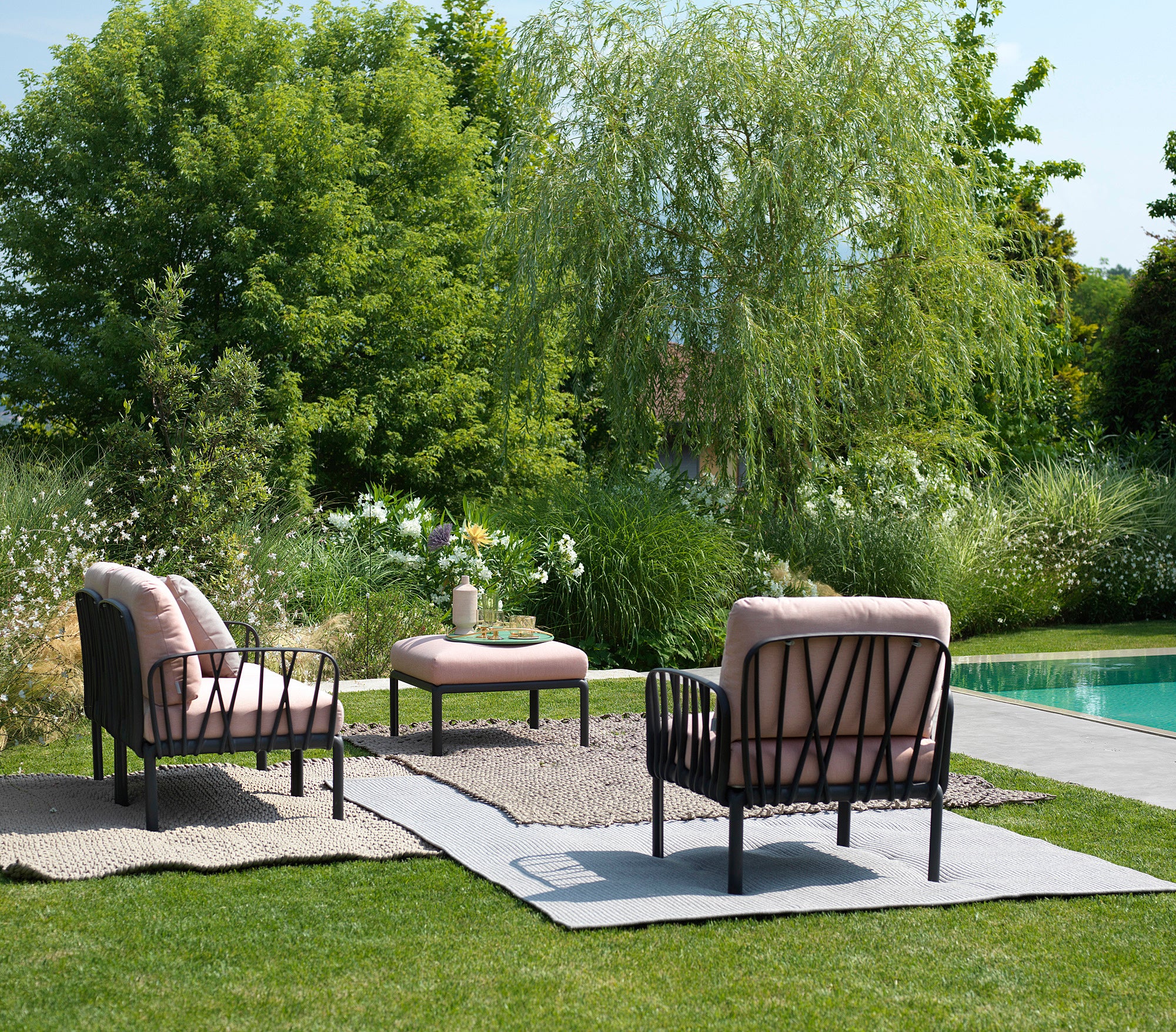 Outdoor Armchair KOMODO Gray with White Base