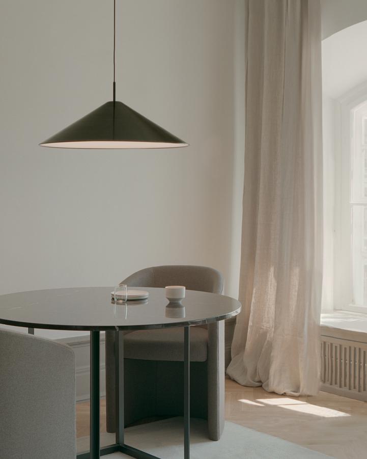 Black brolly hanging lamp