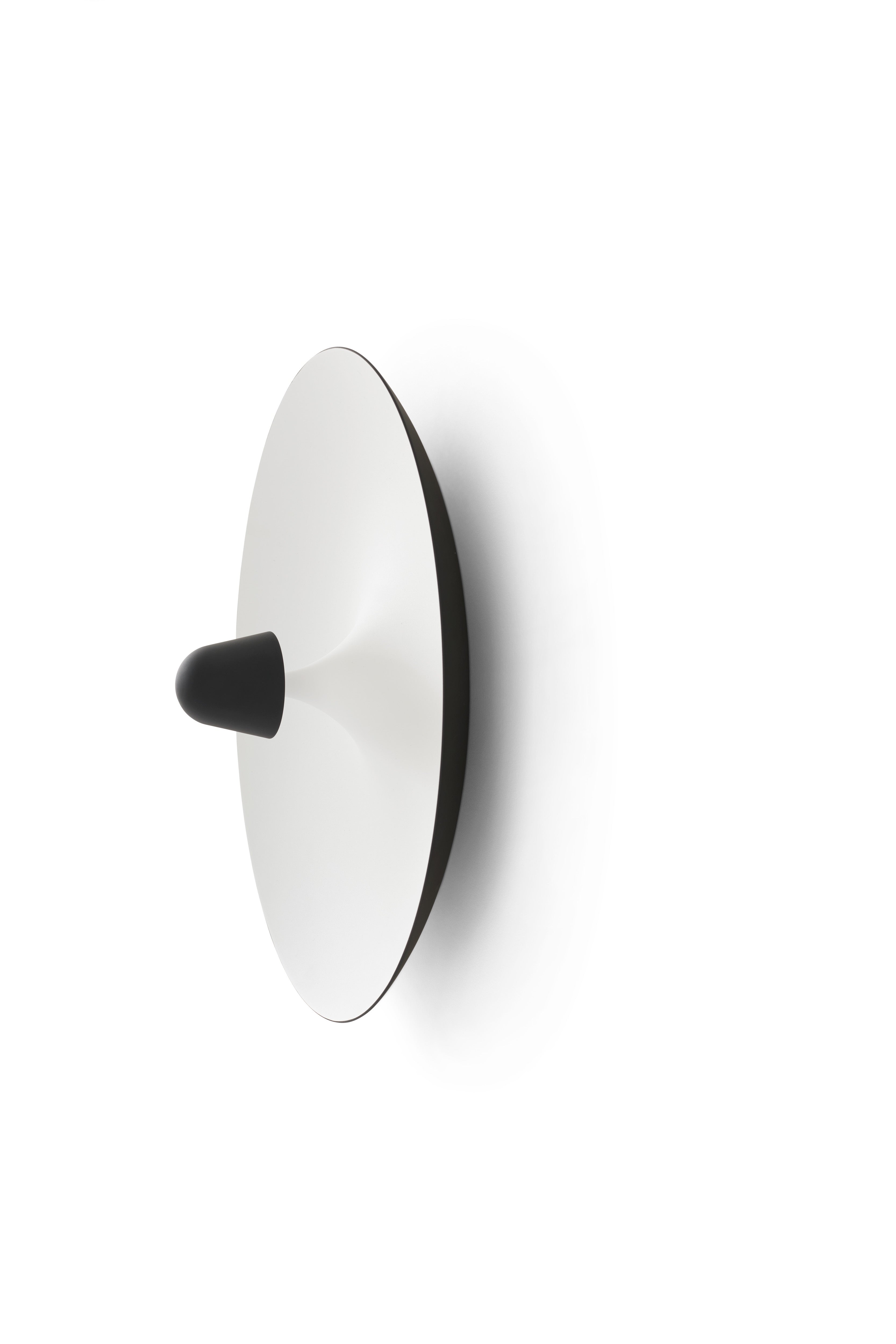 Nástěnná lampa KANTARELL černá s bílým povrchem