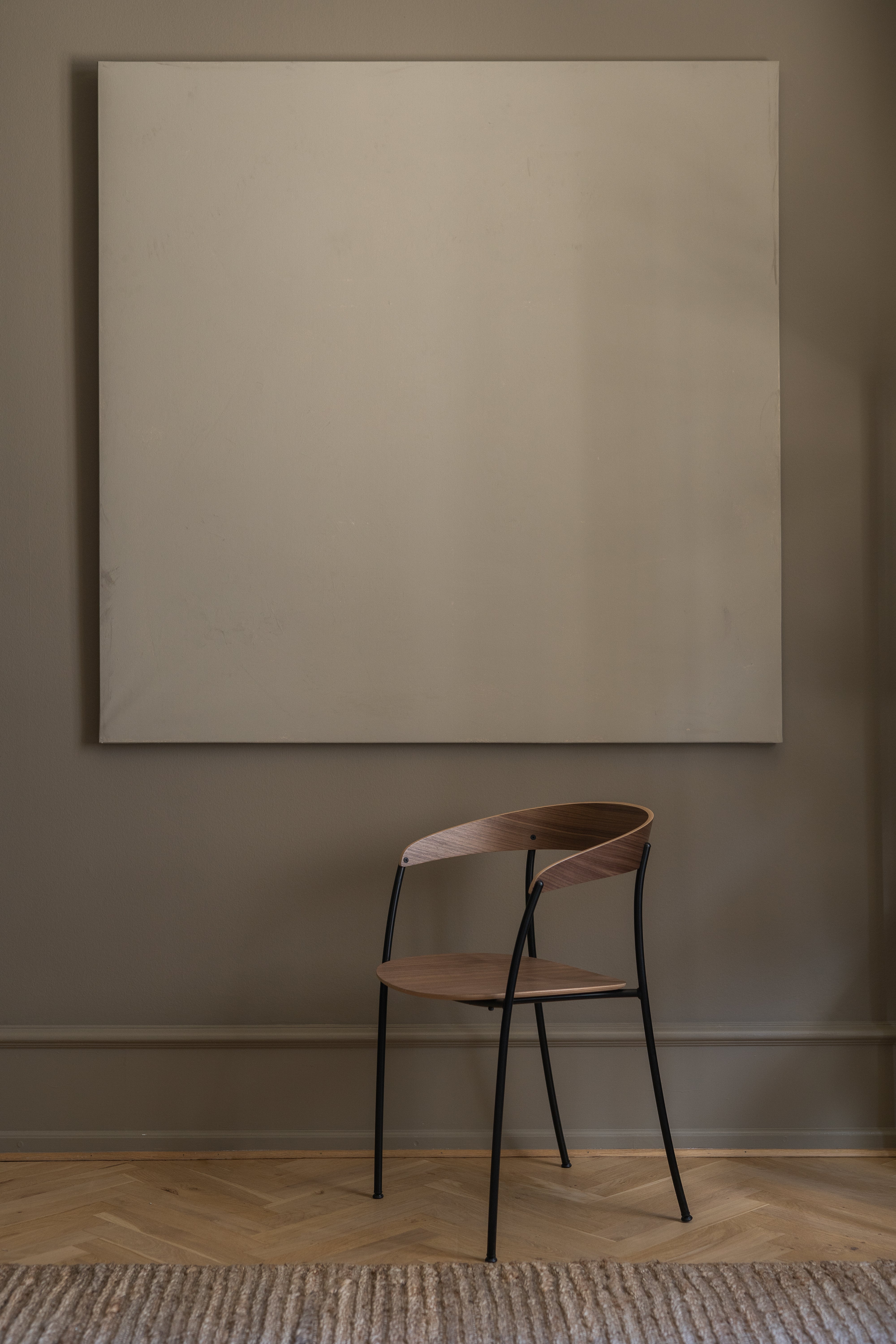 Chair with armrests Missing Nut veneer