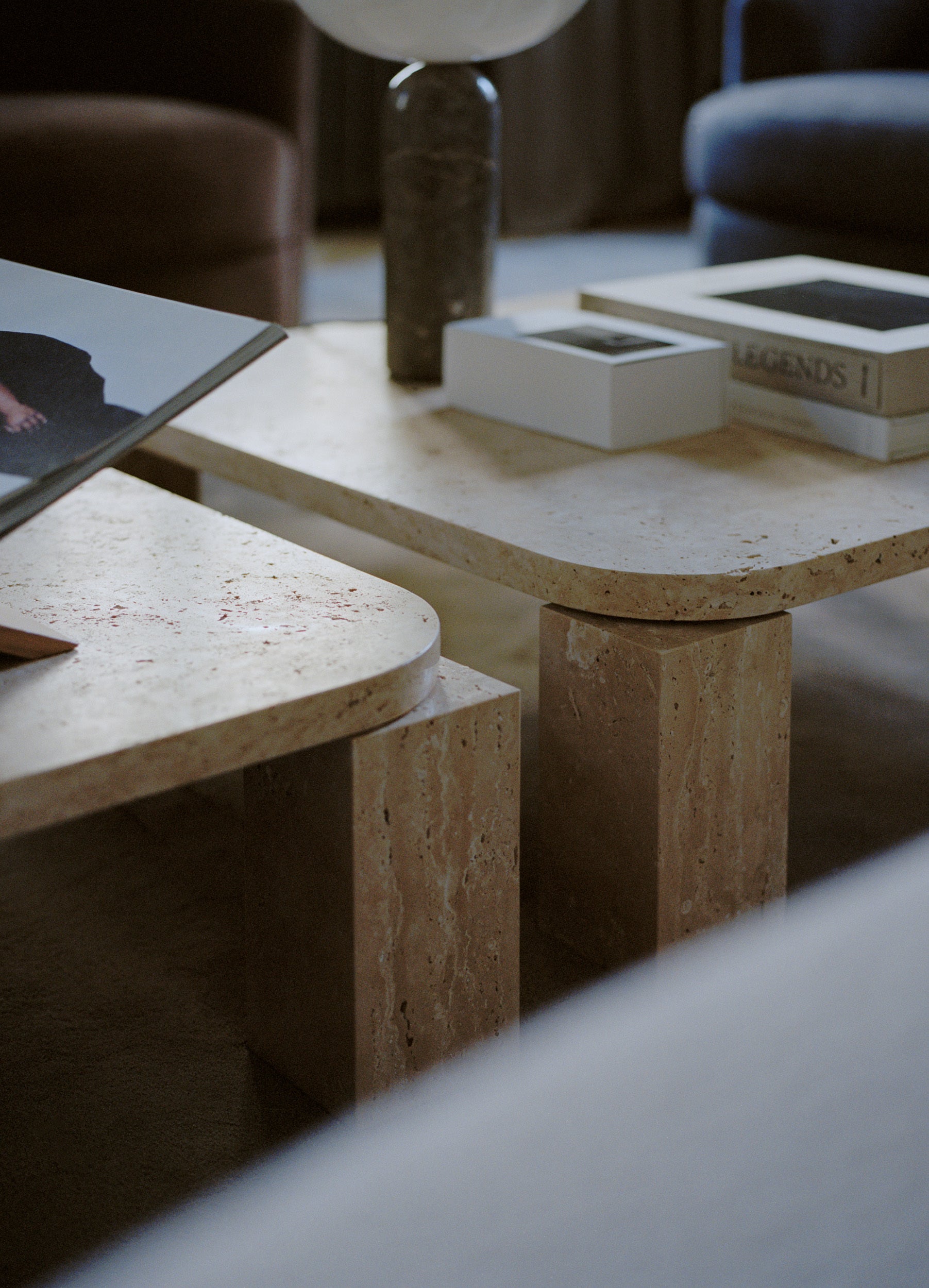 Coffee table Atlas travertine