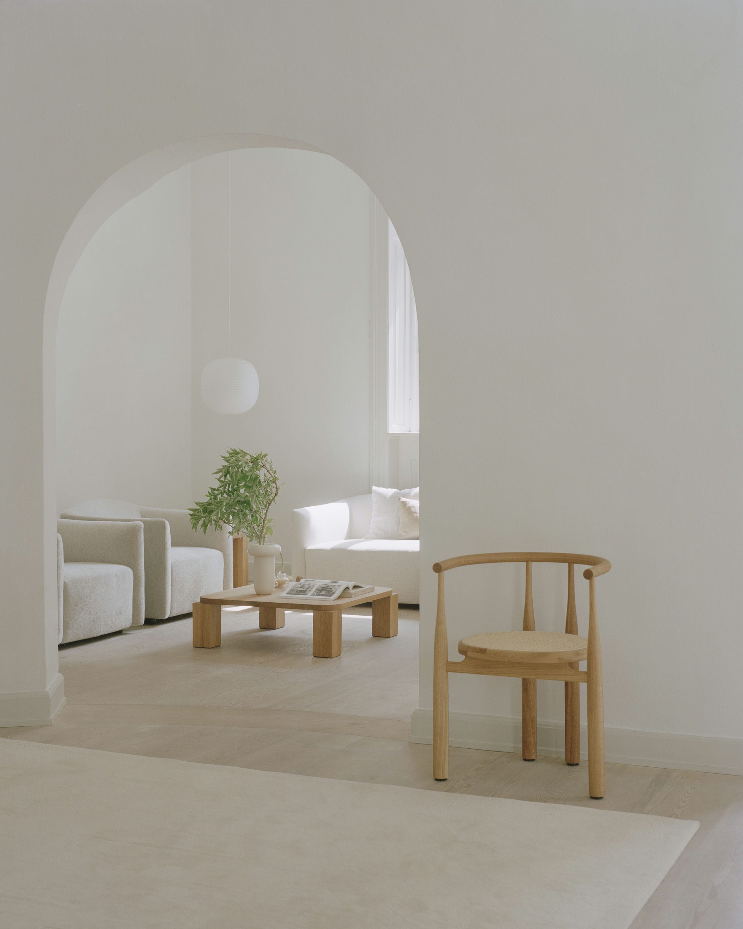 Oak atlas coffee table