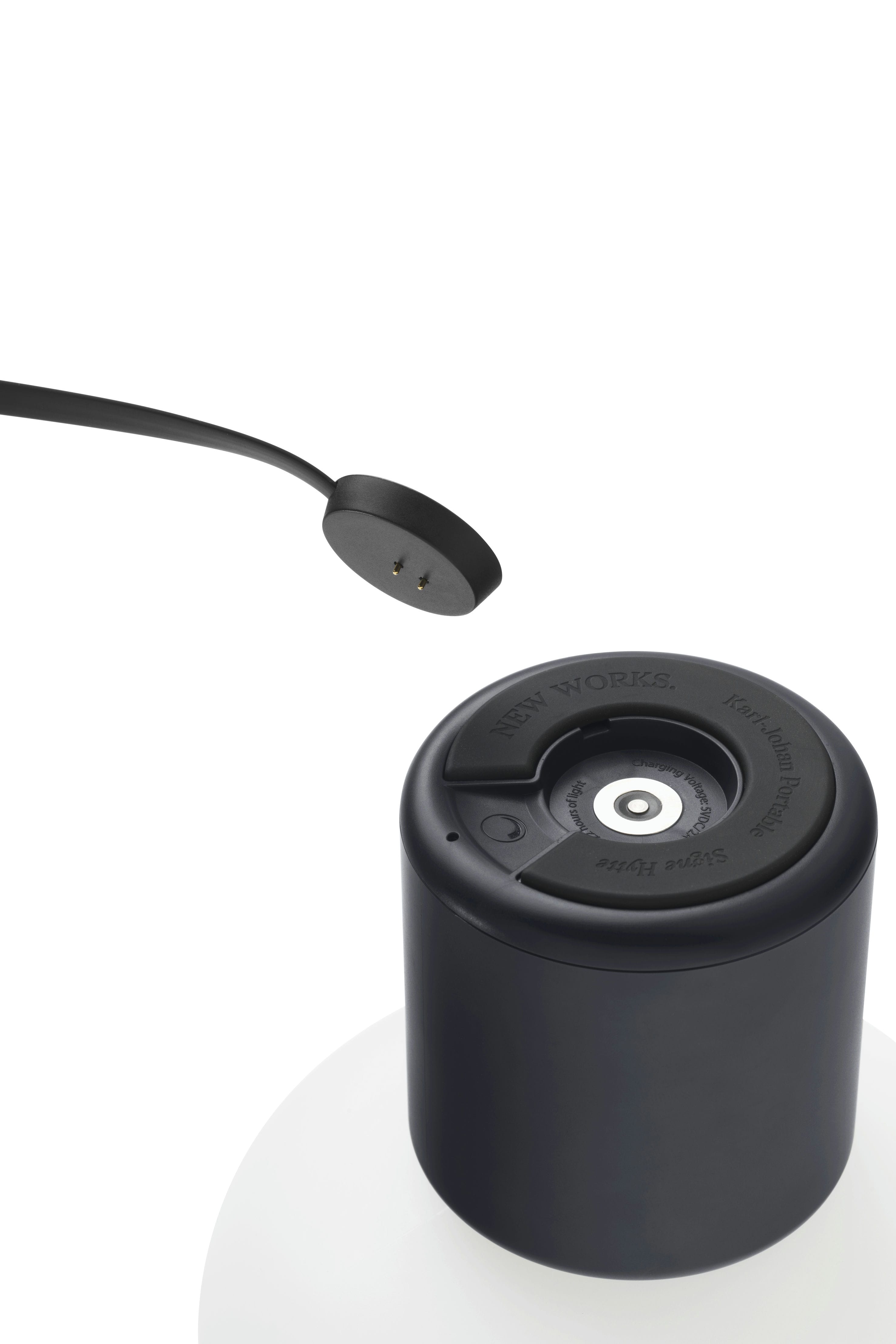 Přenosná lampa KARL-JOHAN černá