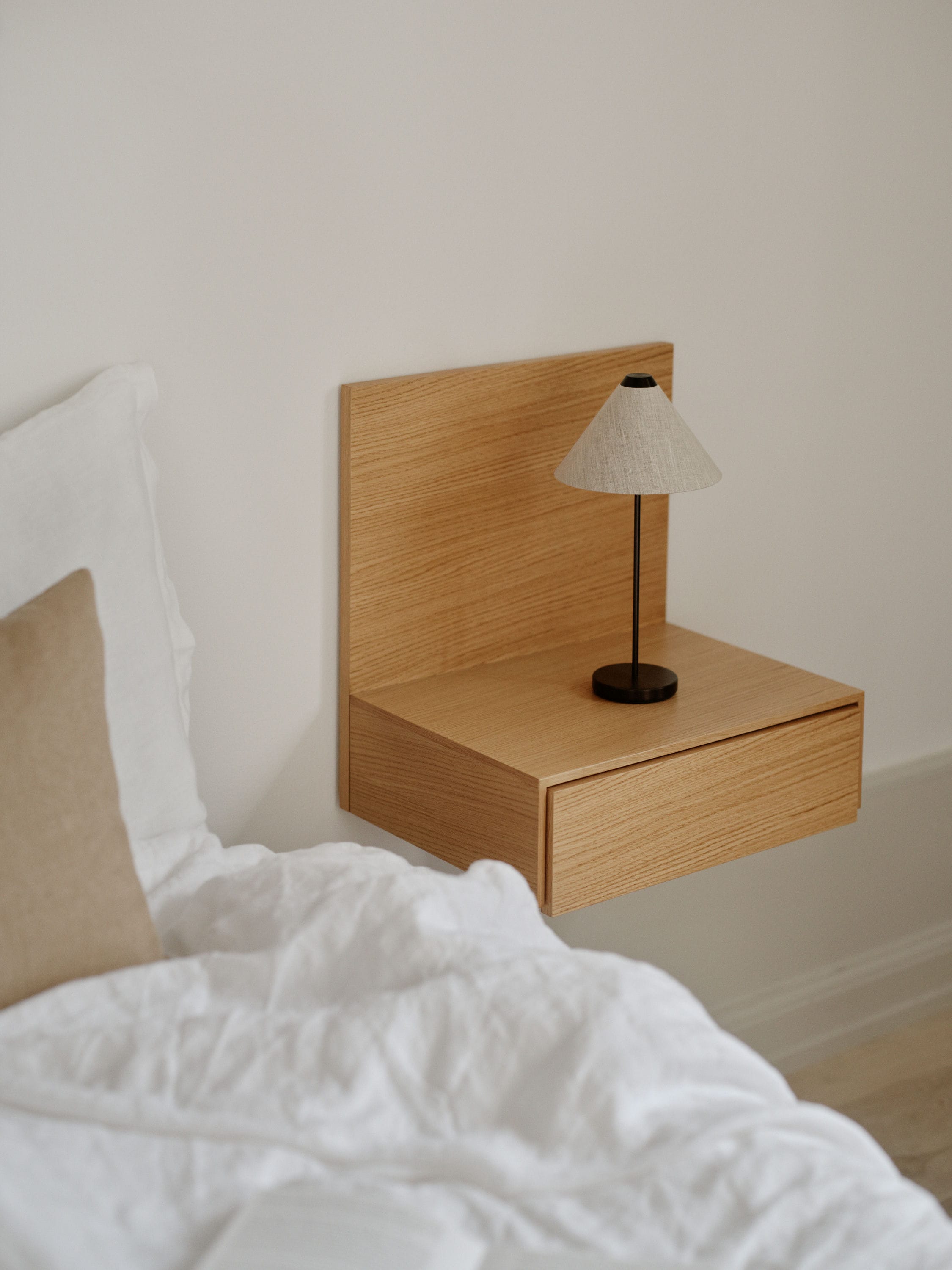 Tana oak veneer hanging cabinet