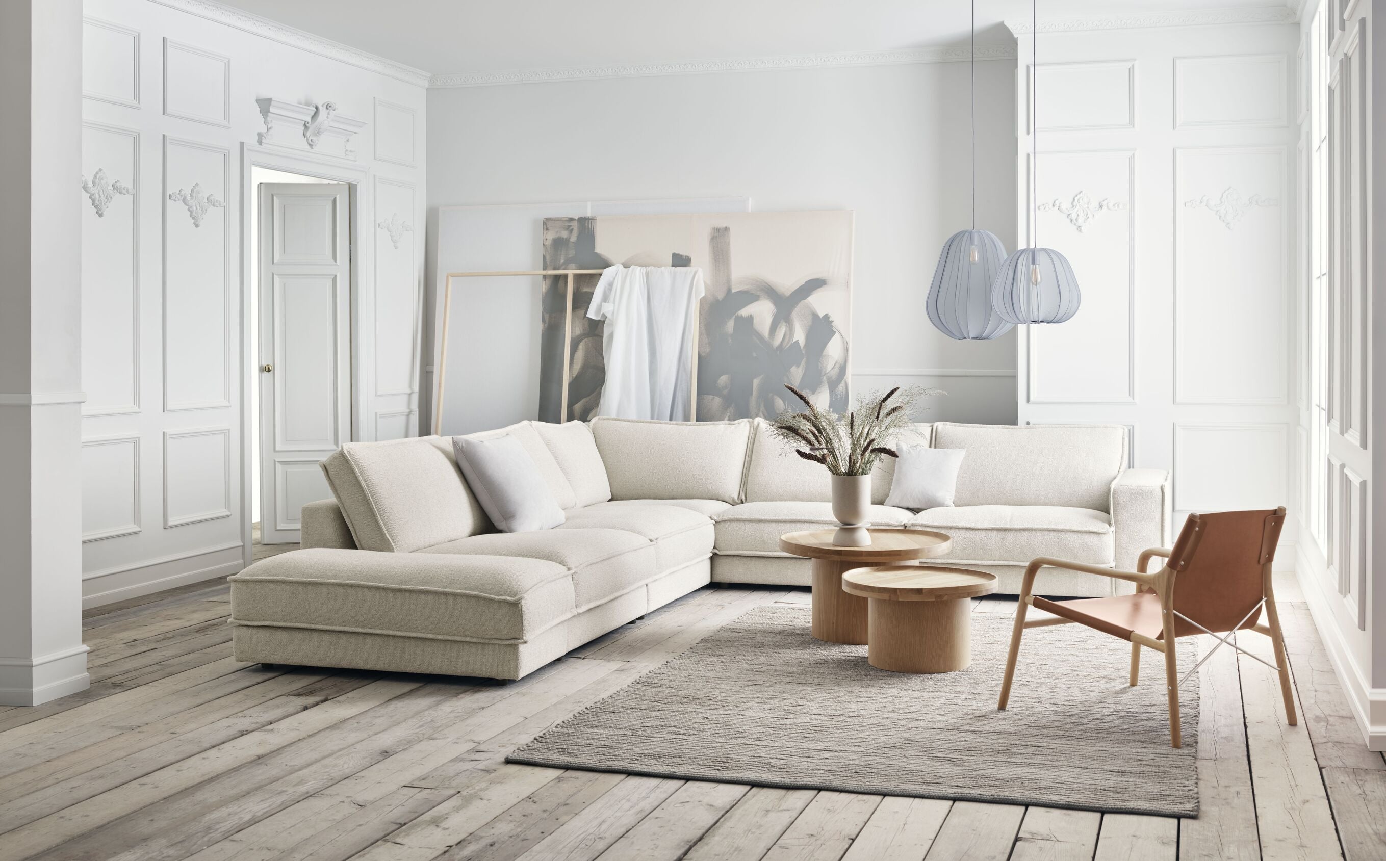 Puf NOORA COMBI s podstavou z tmavého dubového dřeva