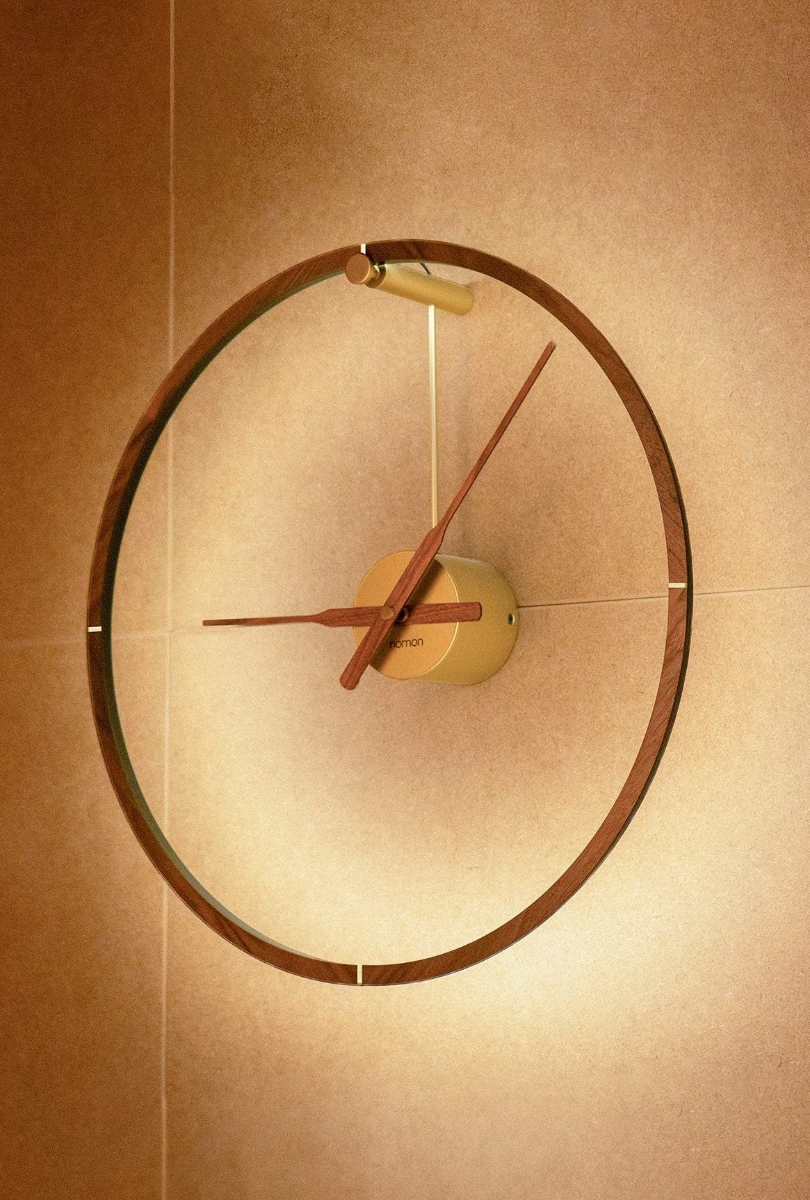 Illuminated Clock OMBRA MINI PREMIUM walnut wood with gold