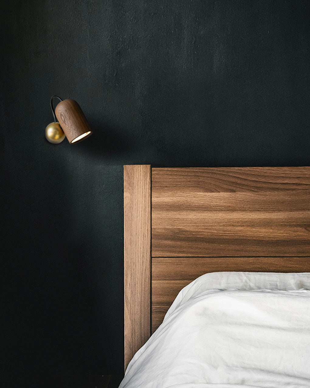 ONFA Wall Lamp in Walnut Wood with Brass Finish