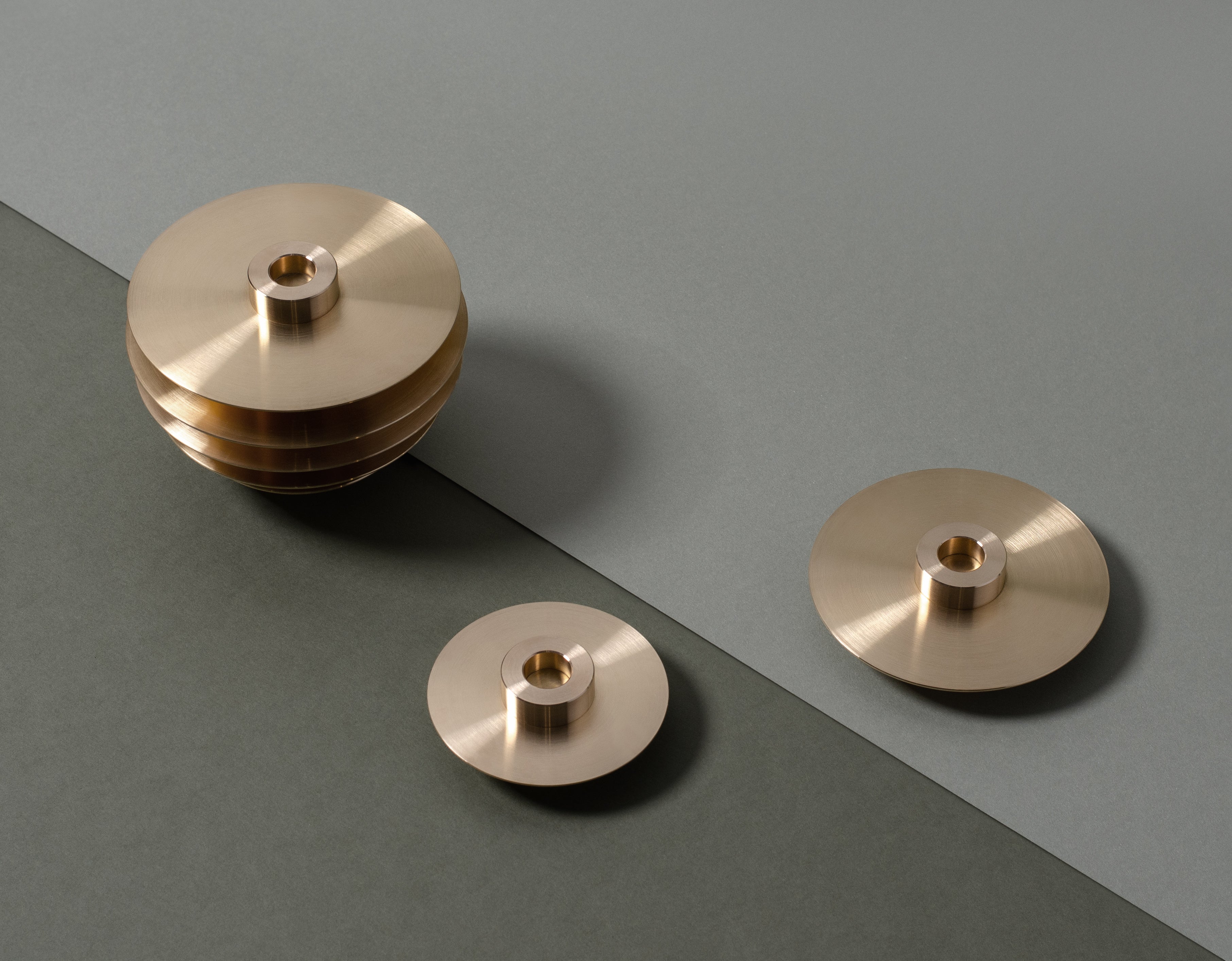 Sada svícnů ORB mosaz