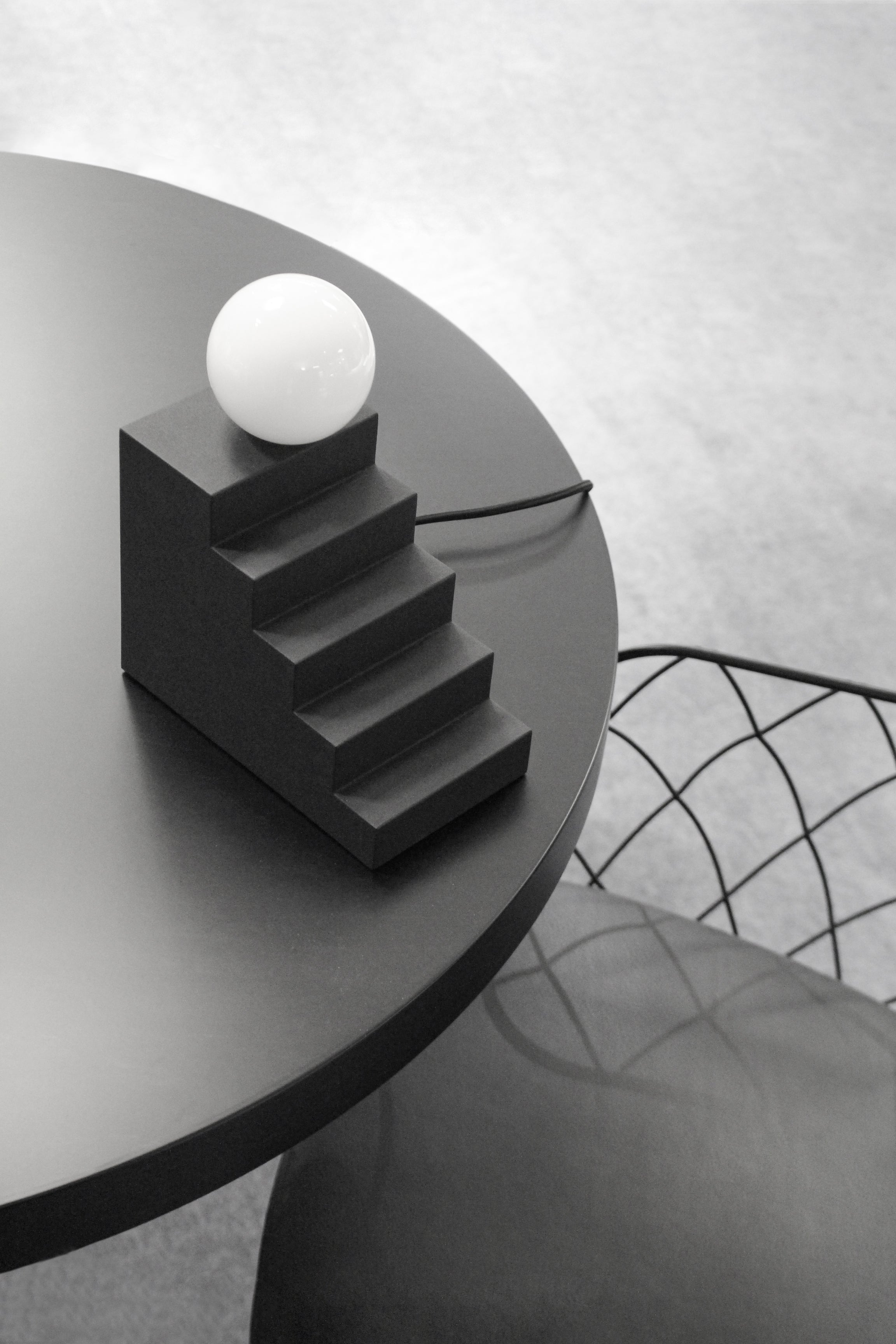 Stolní lampa STAIR černá