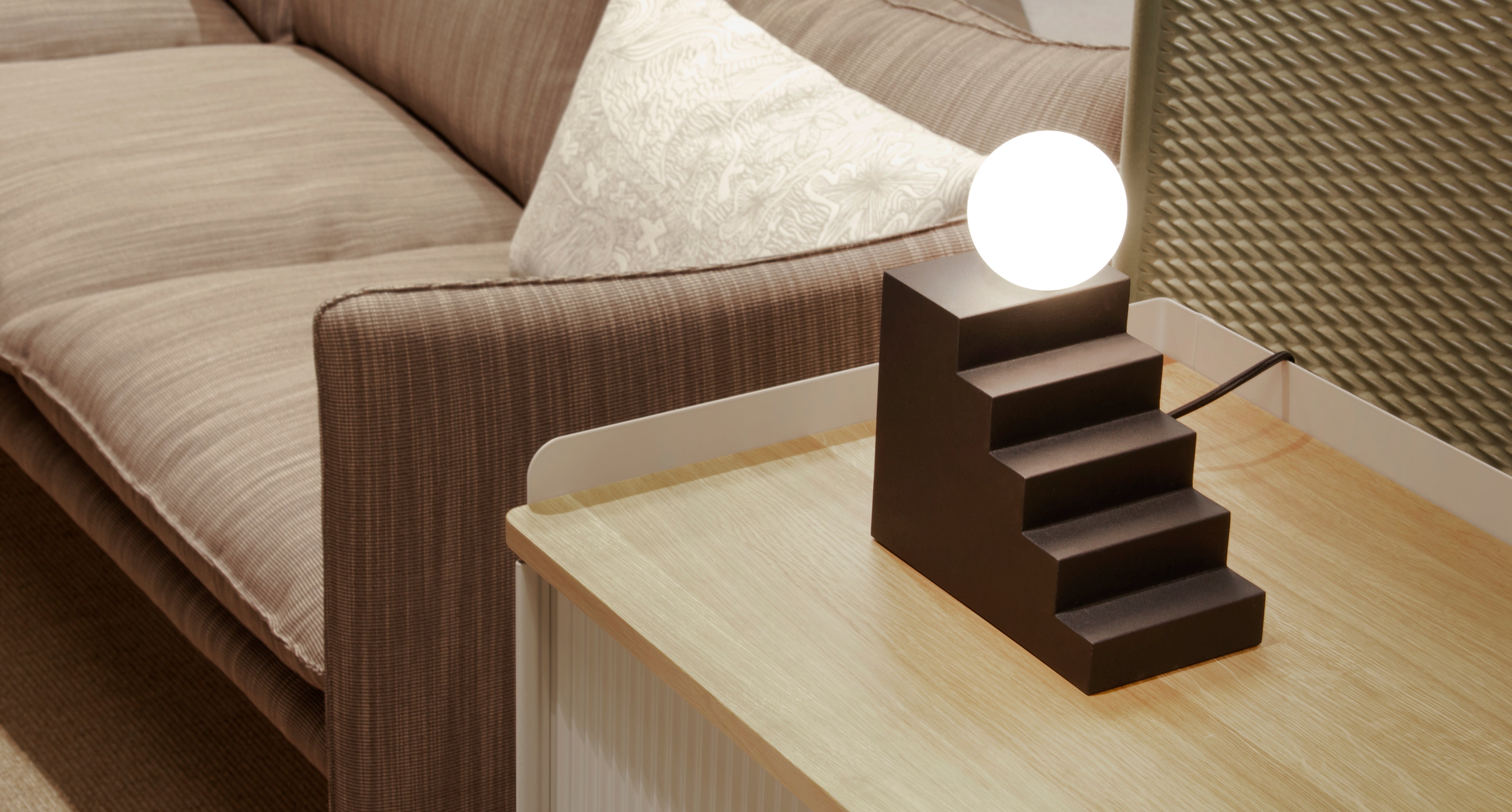 Stolní lampa STAIR černá
