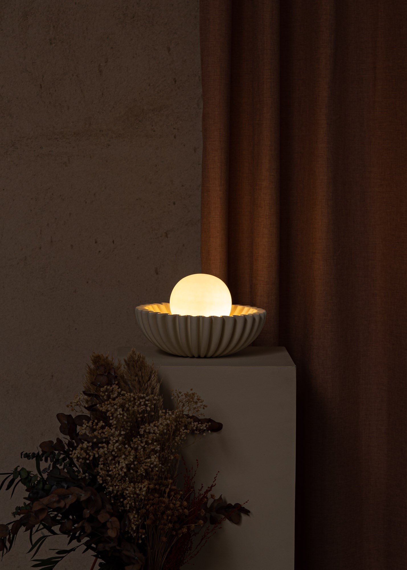 OSTRO Sand Table Lamp