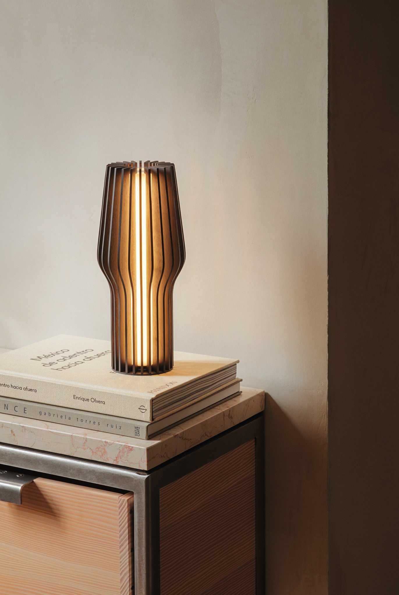 Přenosná lampa RADIANT černá