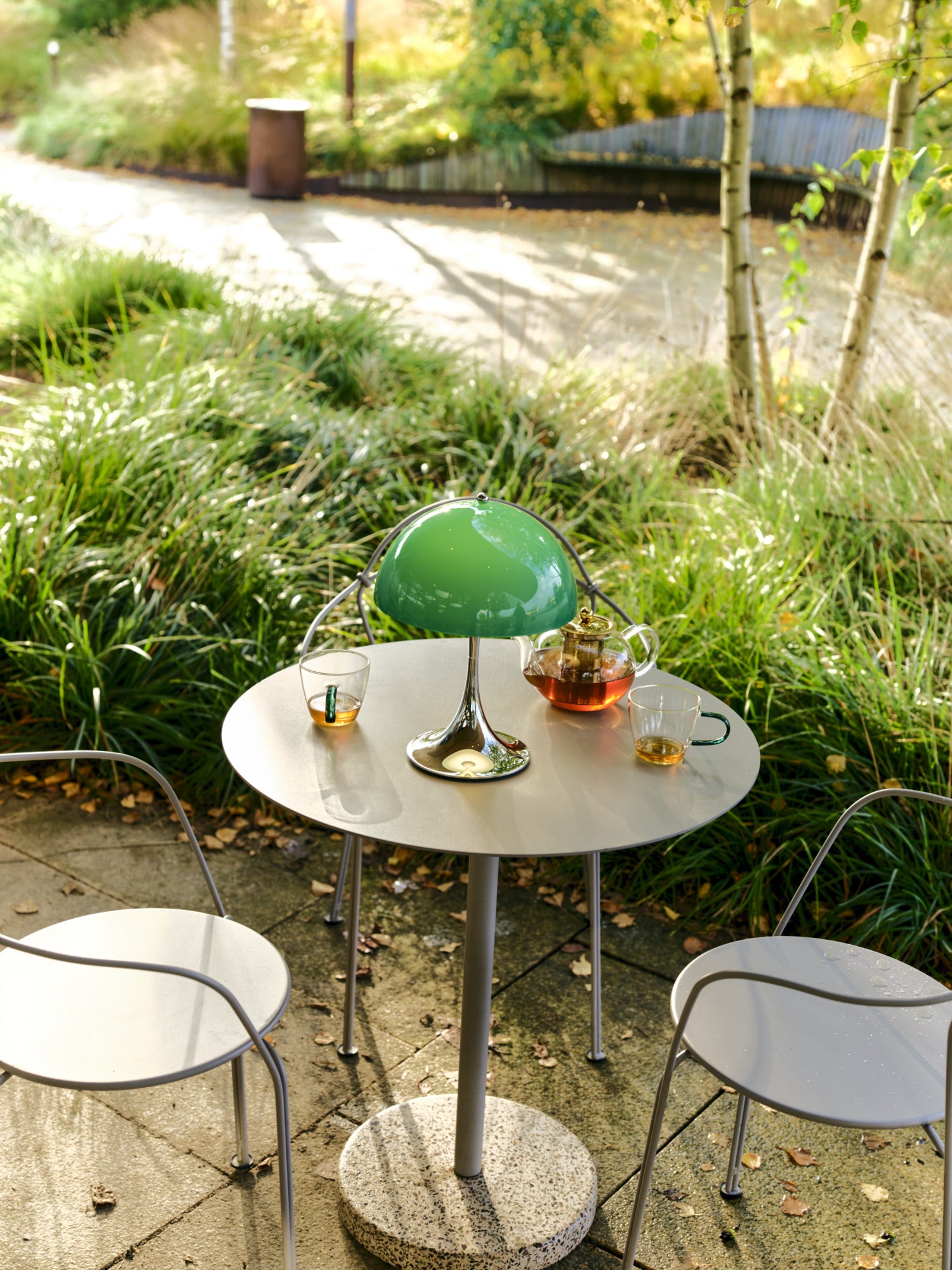 Přenosná lampa PANTHELLA 250 zelená s chromovaným podstavcem