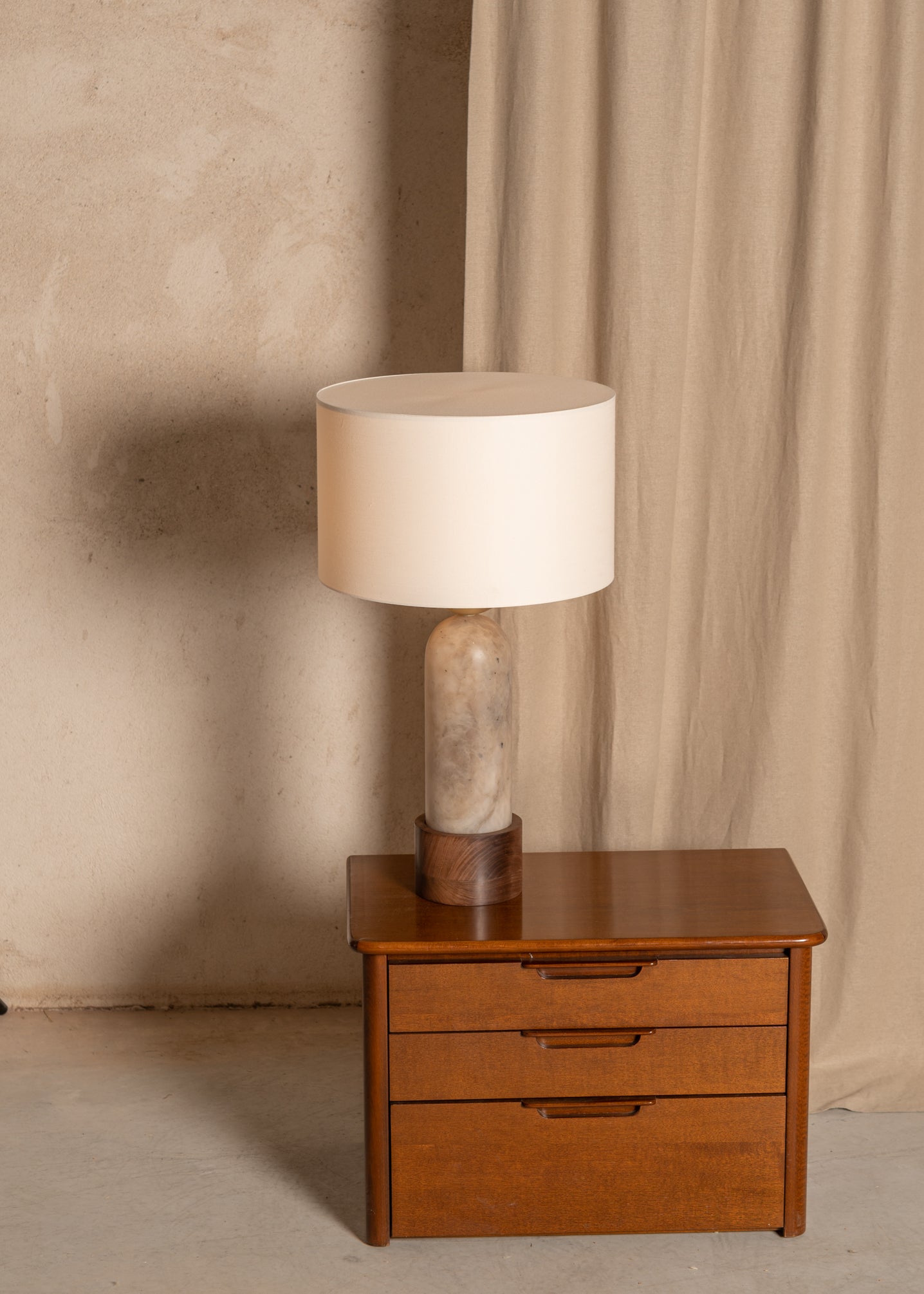 PEONA KELO Table Lamp Dark Beige Alabaster