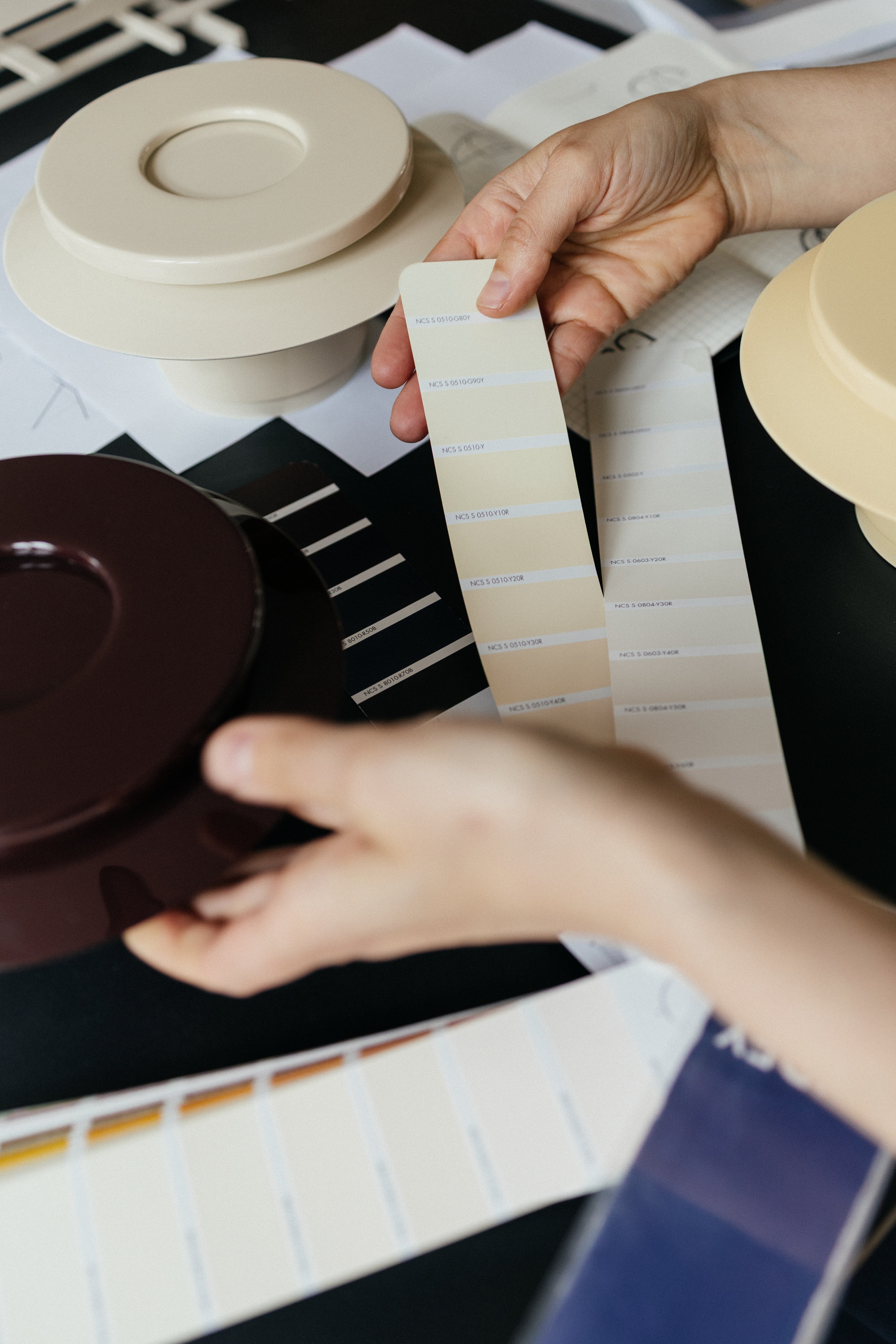 LILLE burgundy wall lamp