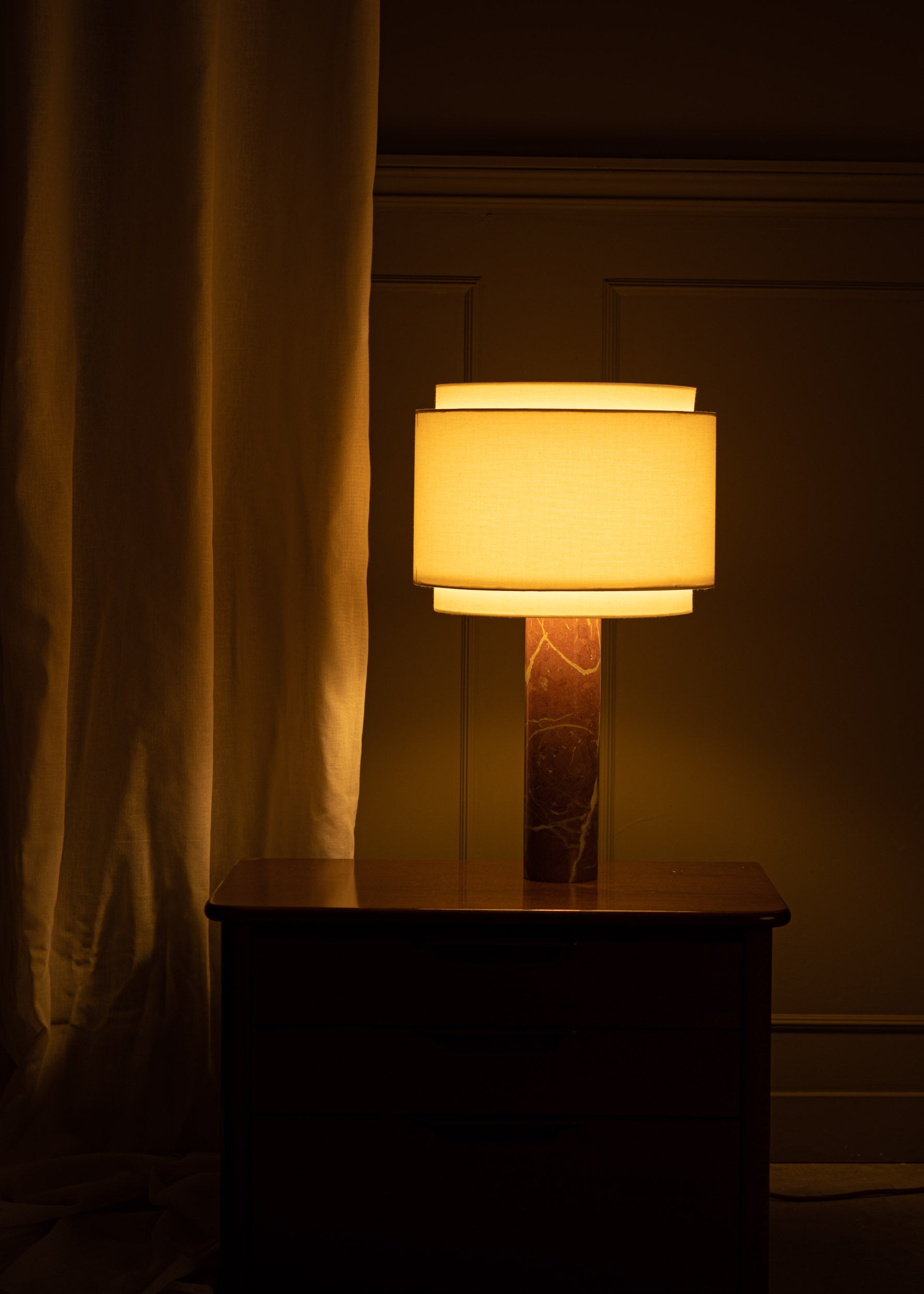 Stolní lampa PIPO DUOBLE červený mramor