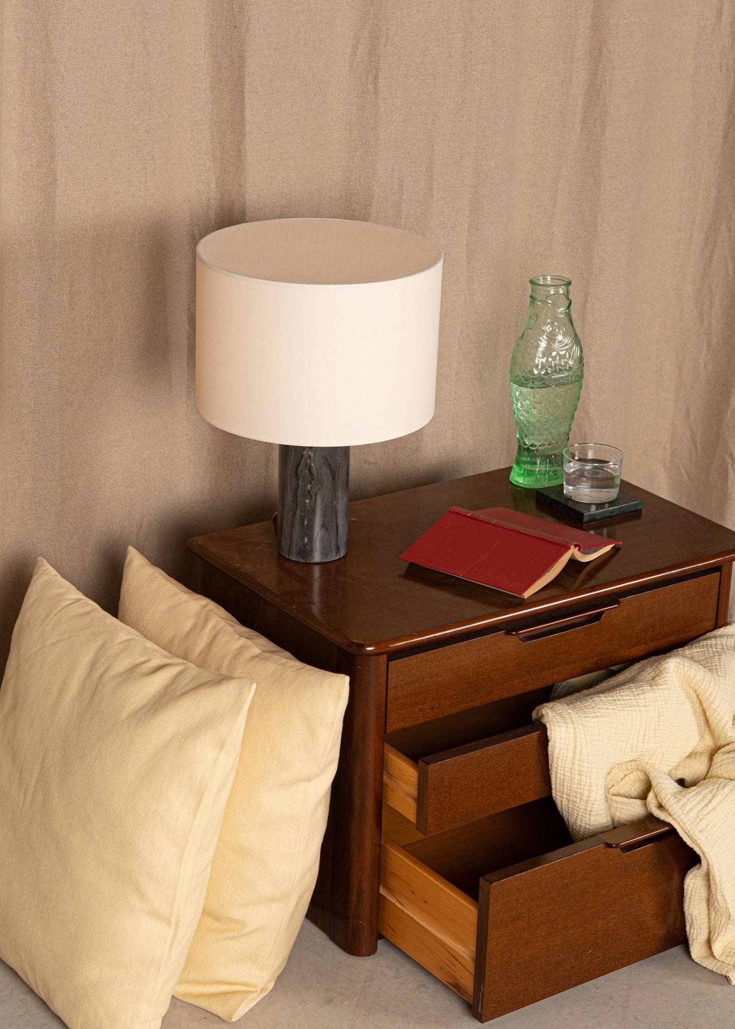 Stolní lampa PIPITO černý mramor