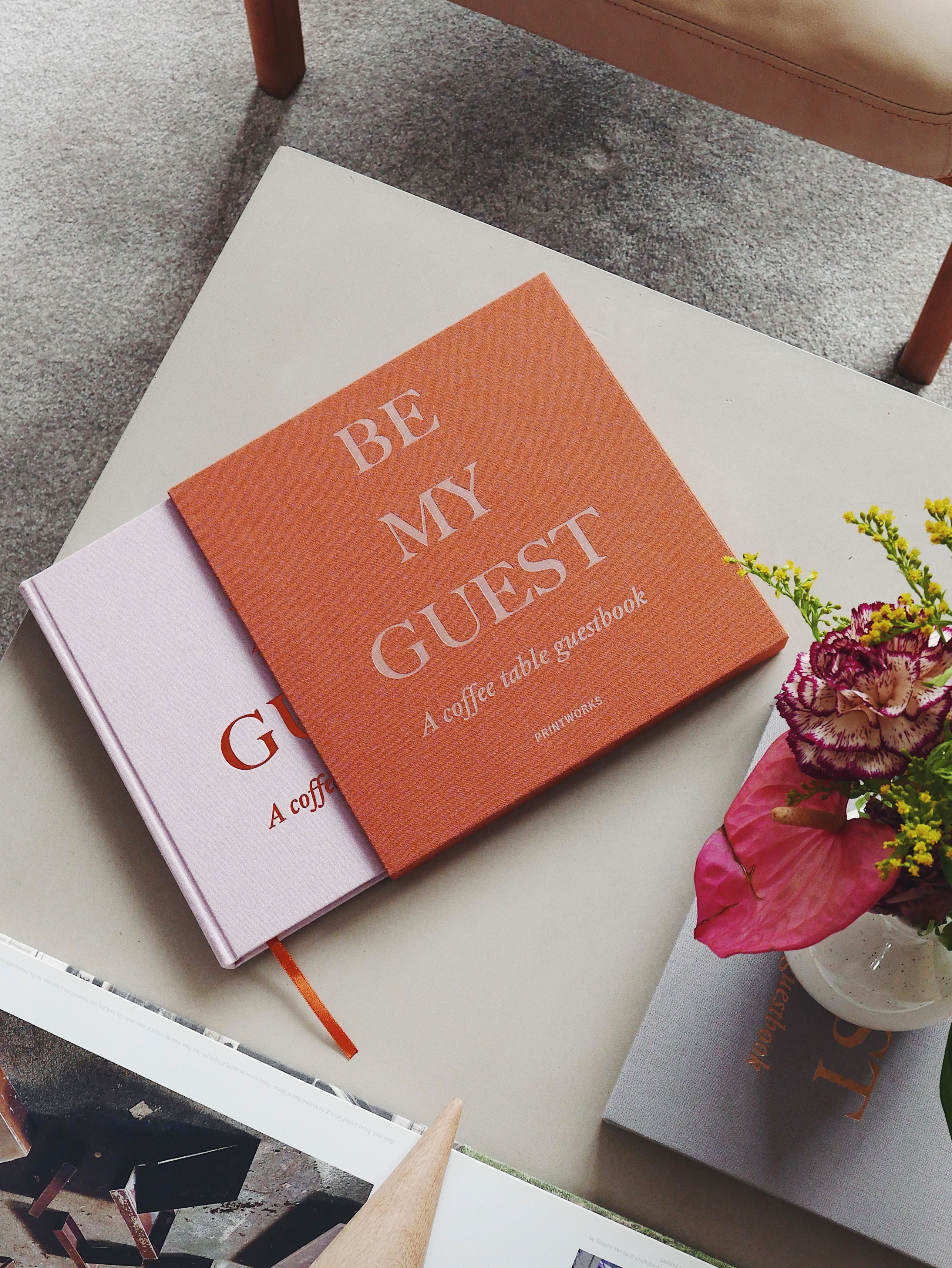 Kniha hostů BE MY GUEST červená s růžovou