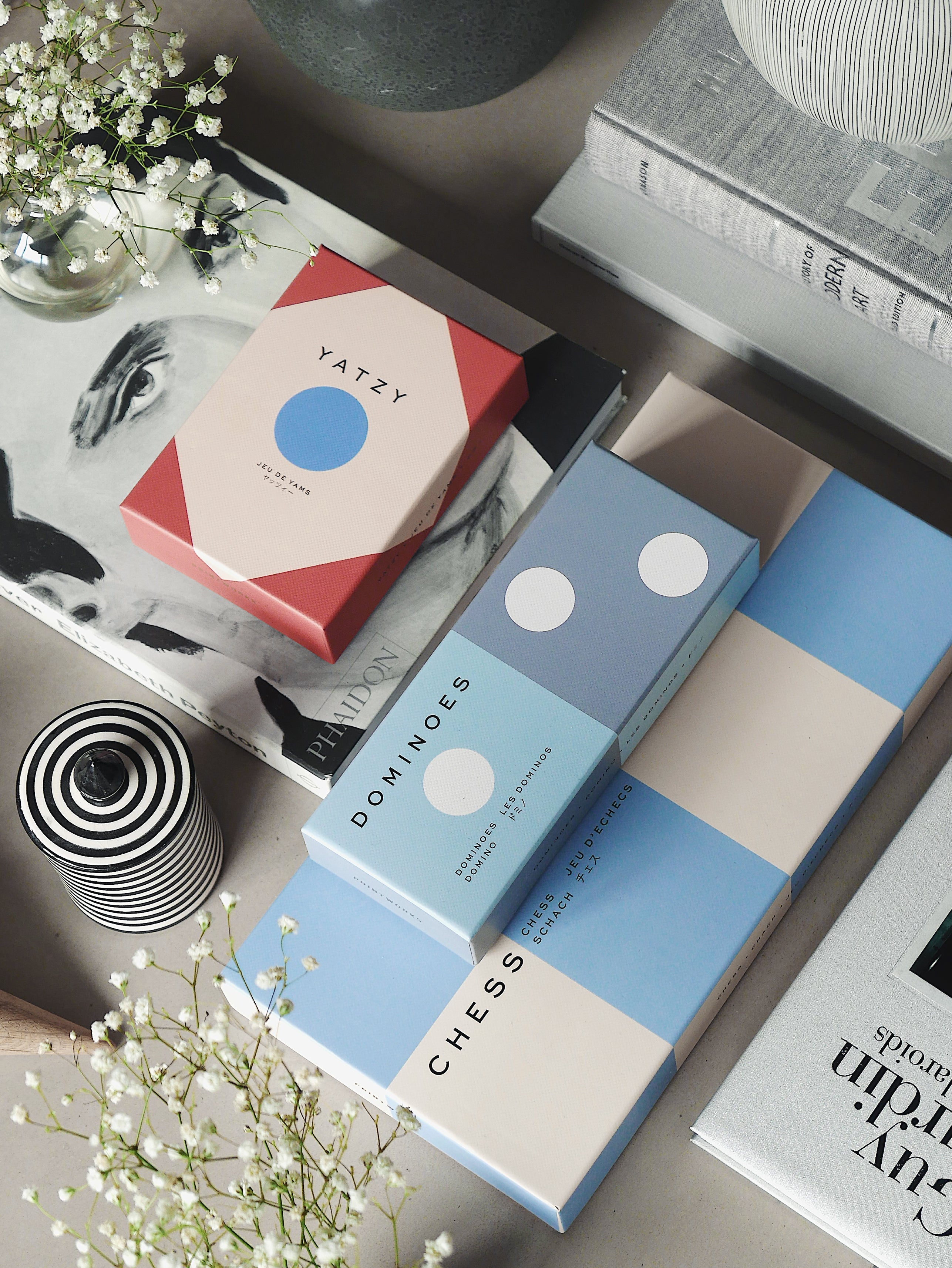 Sada na šachy PLAY CHESS modrá s bílou