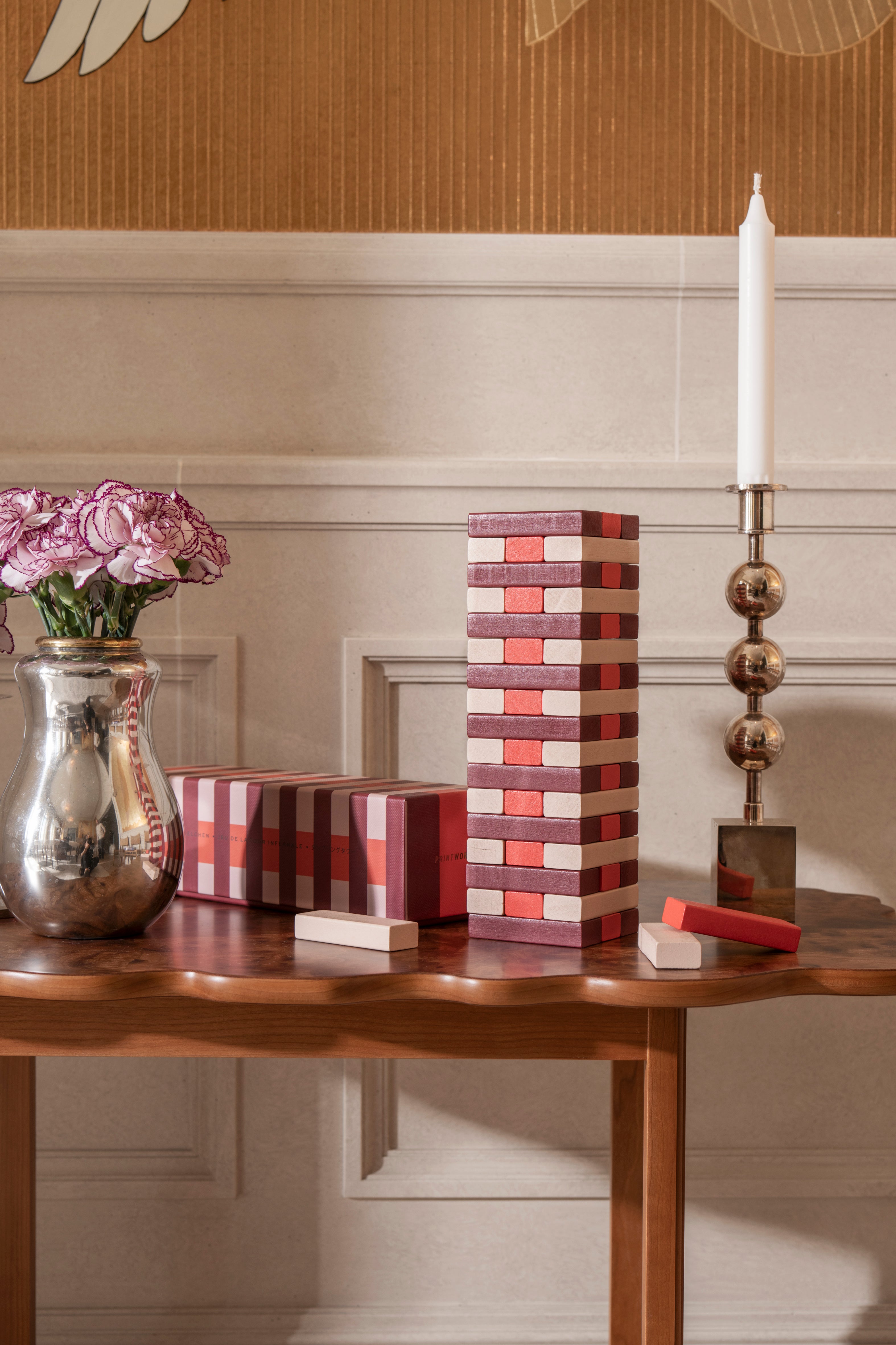 Strategická hra yenga TUMBLING TOWER béžová s červenou