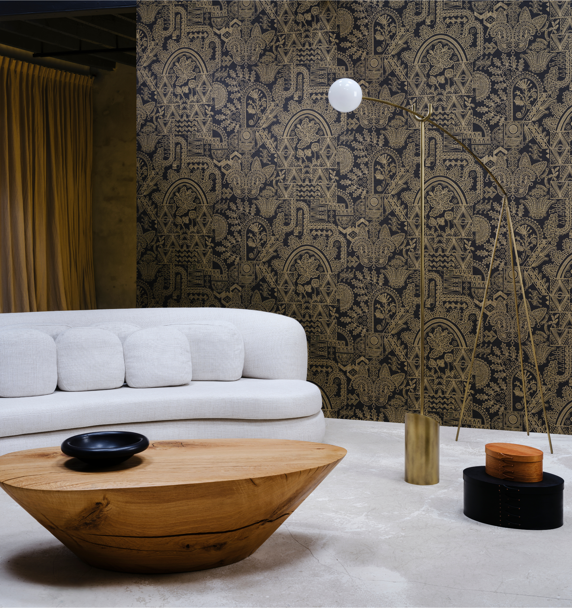 JOIE non-woven wallpaper black with gold