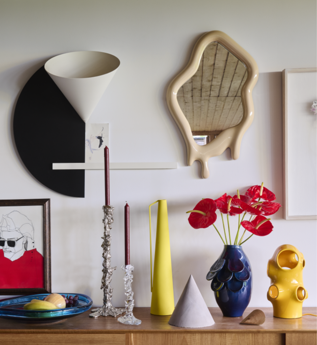 Váza QUILLIE tmavě modrá