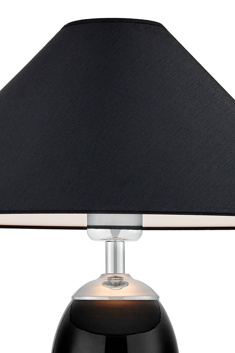 REA table lamp black with black base and silver finish