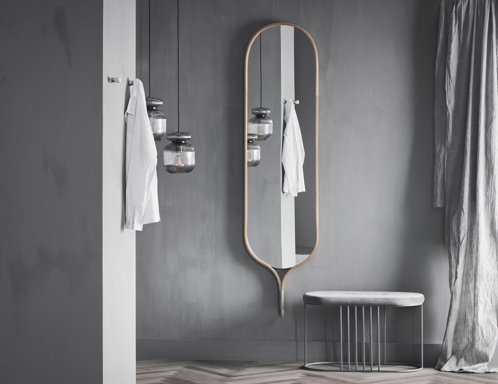 Lustr RACQUET rám z mydlového dubového dřeva