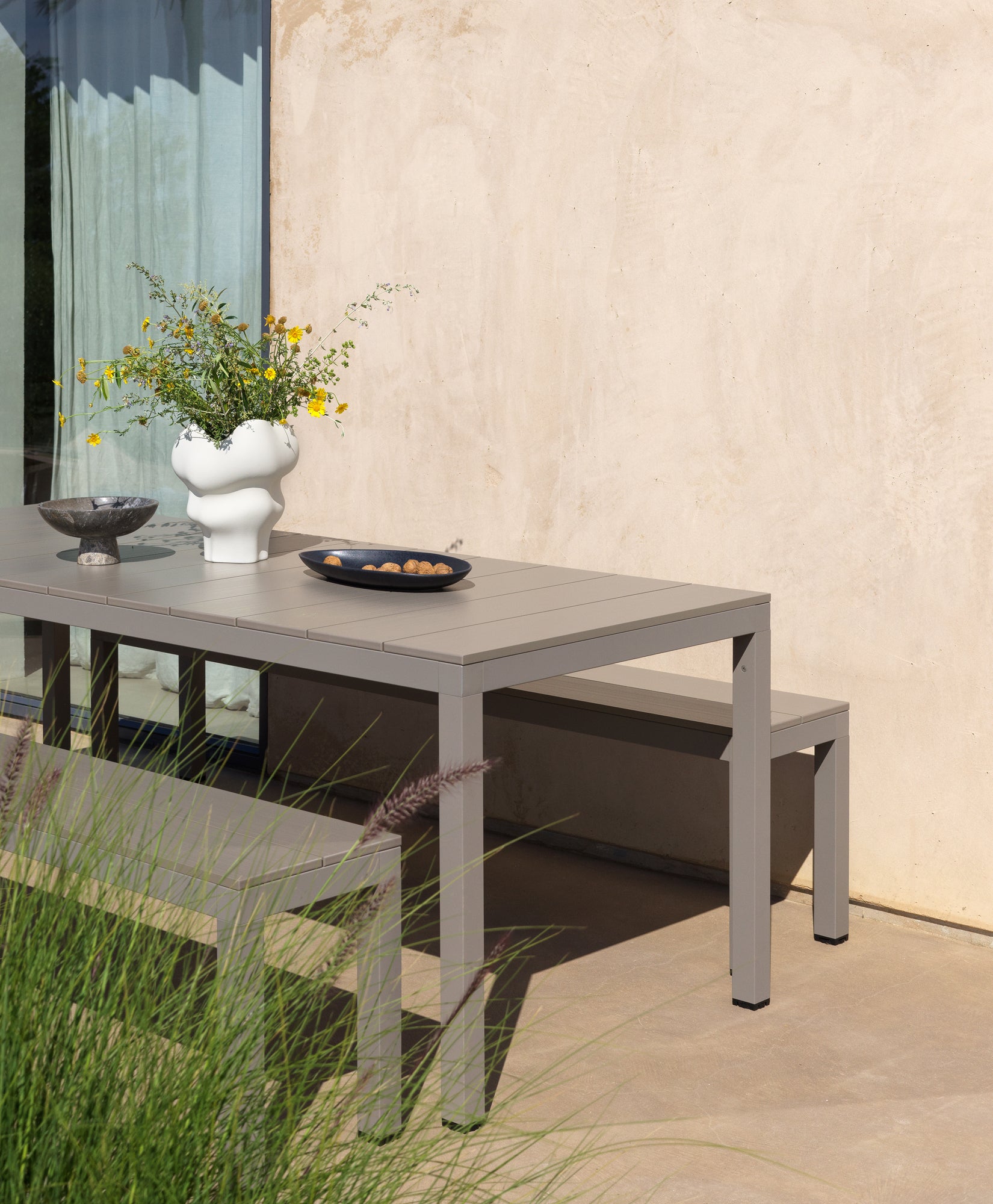 RIO taupe outdoor bench
