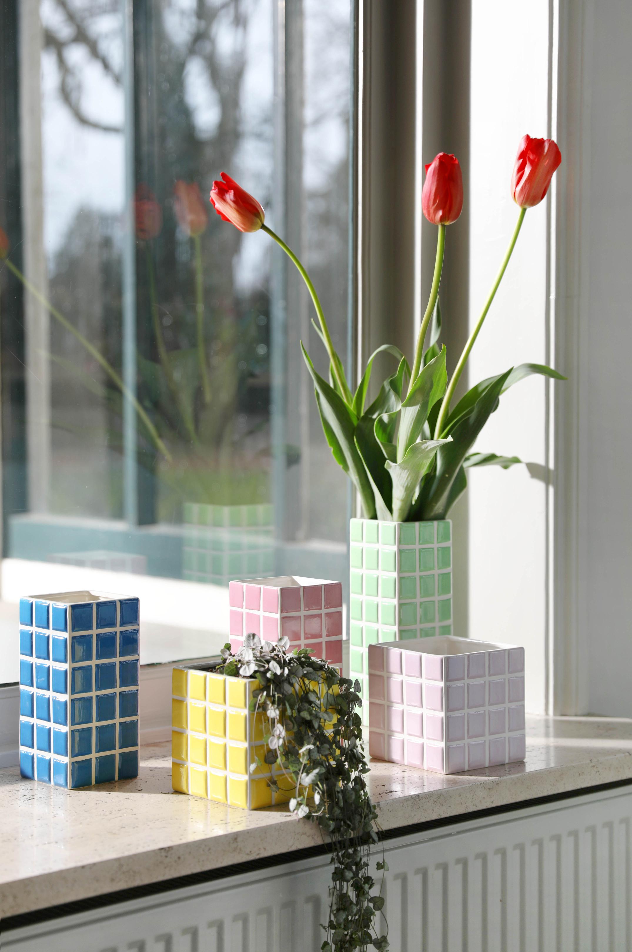 TILE vase pink