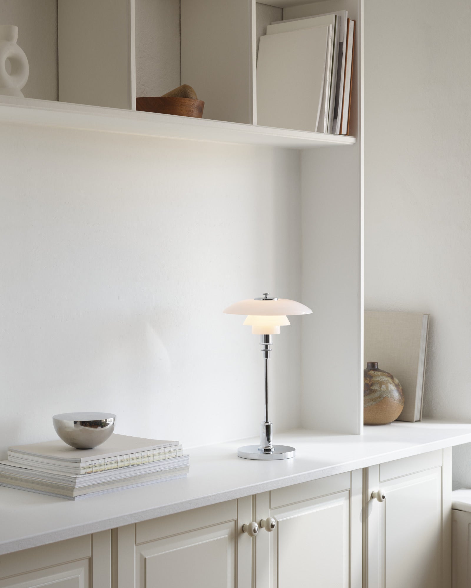 Přenosná lampa PH 2/1 bílá s chromovaným podstavcem
