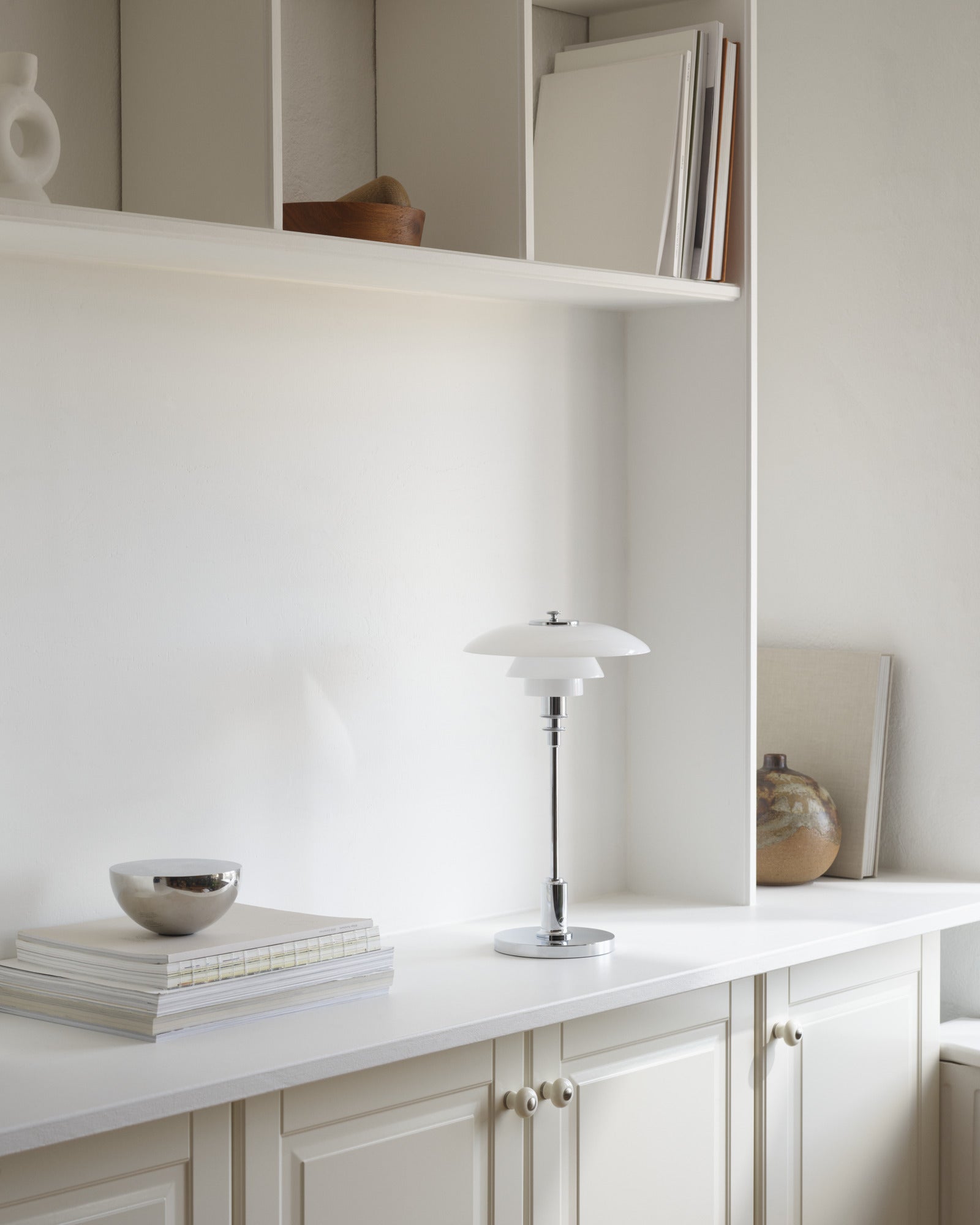 Přenosná lampa PH 2/1 bílá s chromovaným podstavcem
