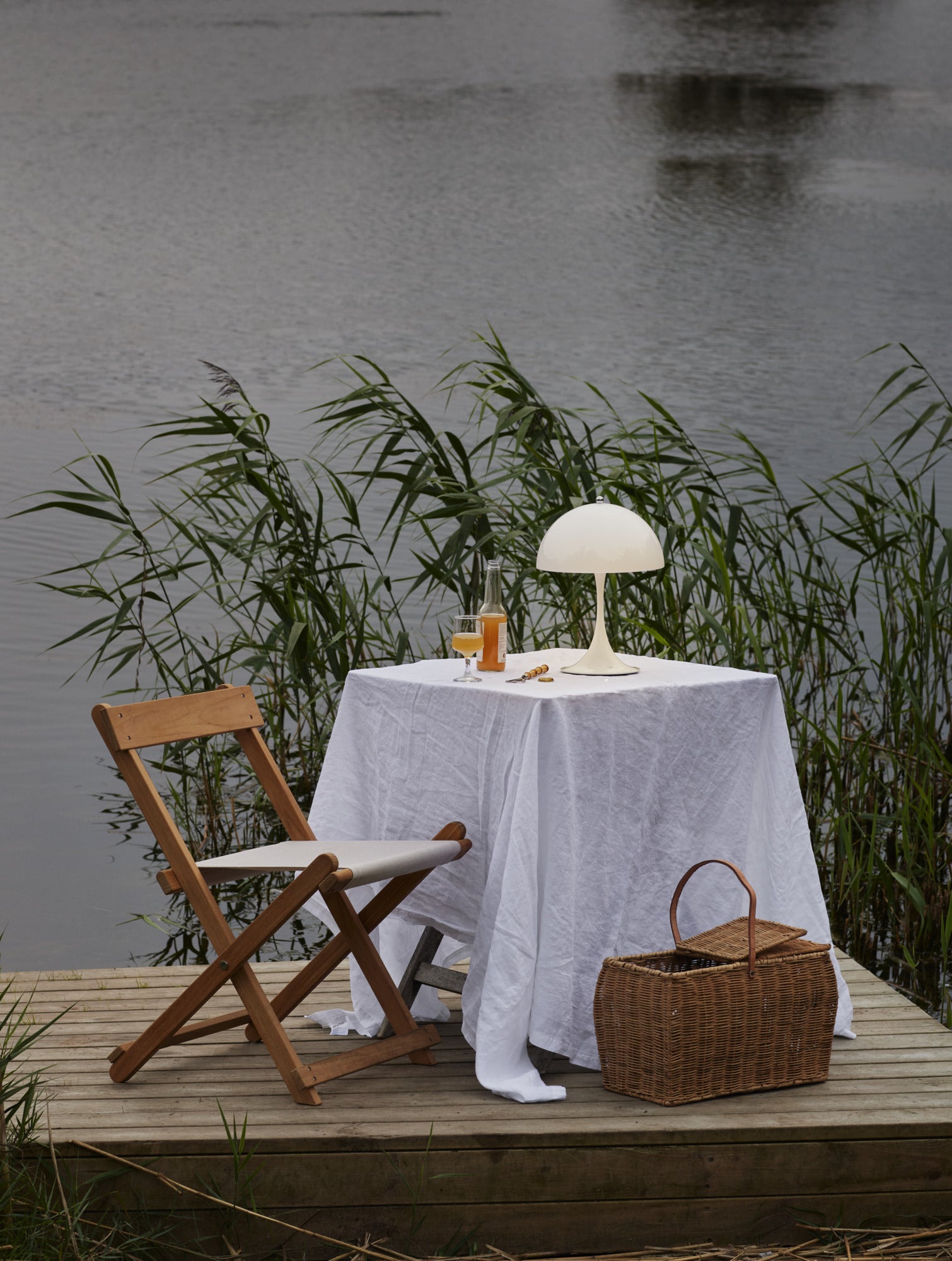 Přenosná lampa PANTHELLA 250 bílá