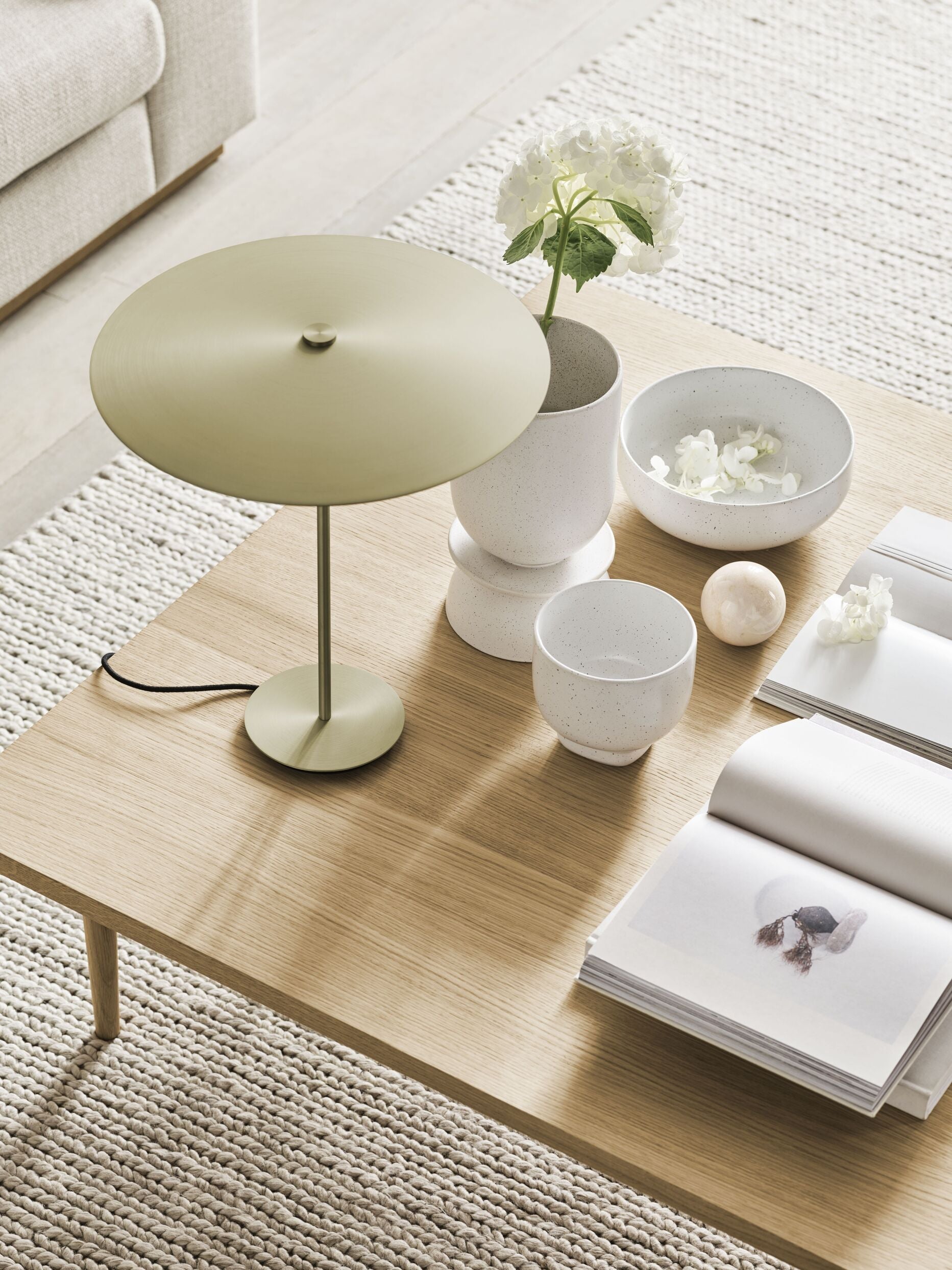 Stolní lampa REFLECTION mosazná