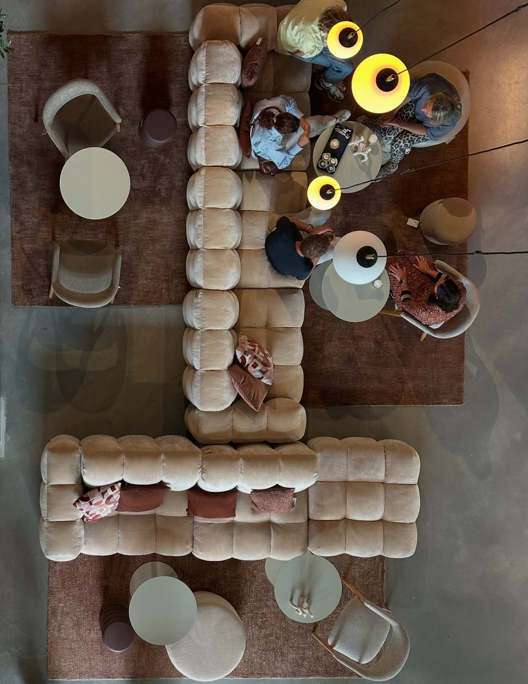 Pohovka pro 4,5 osoby HACKMAN béžový samet