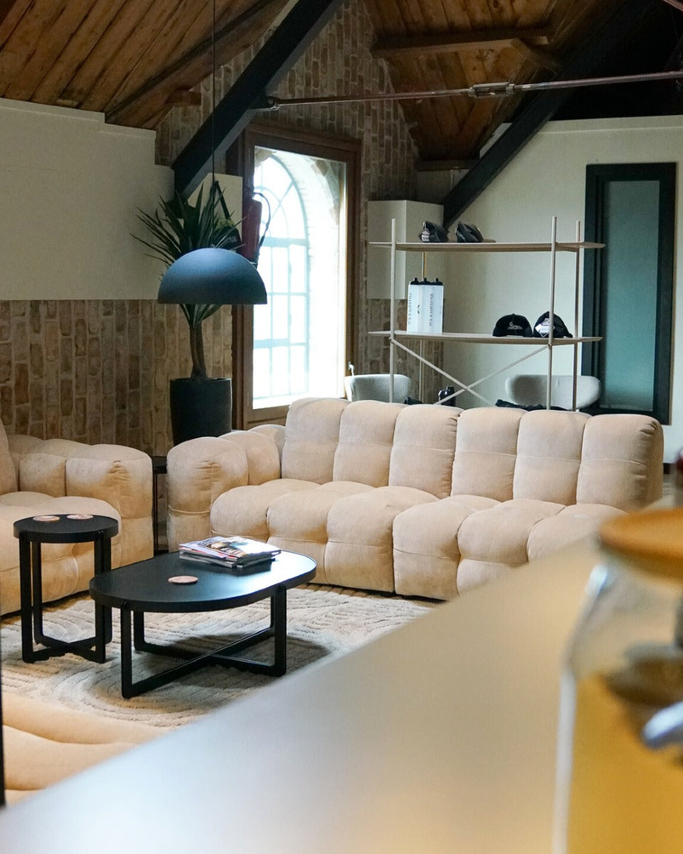 Boční stolek CENTRE černý