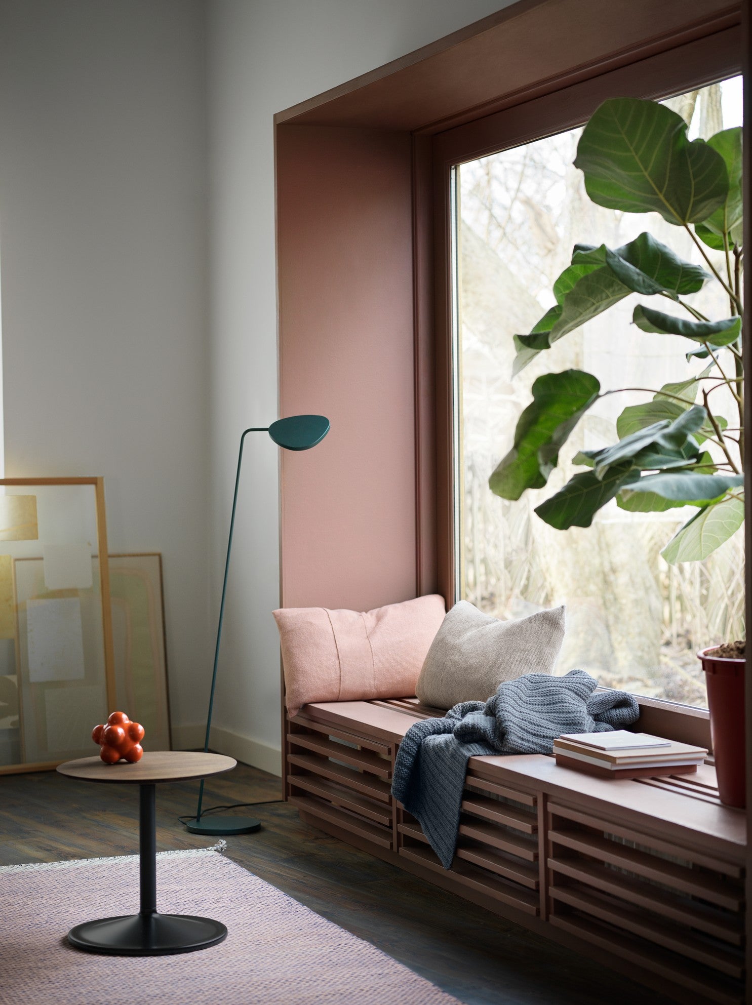 Stojací lampa LEAF tmavě zelená